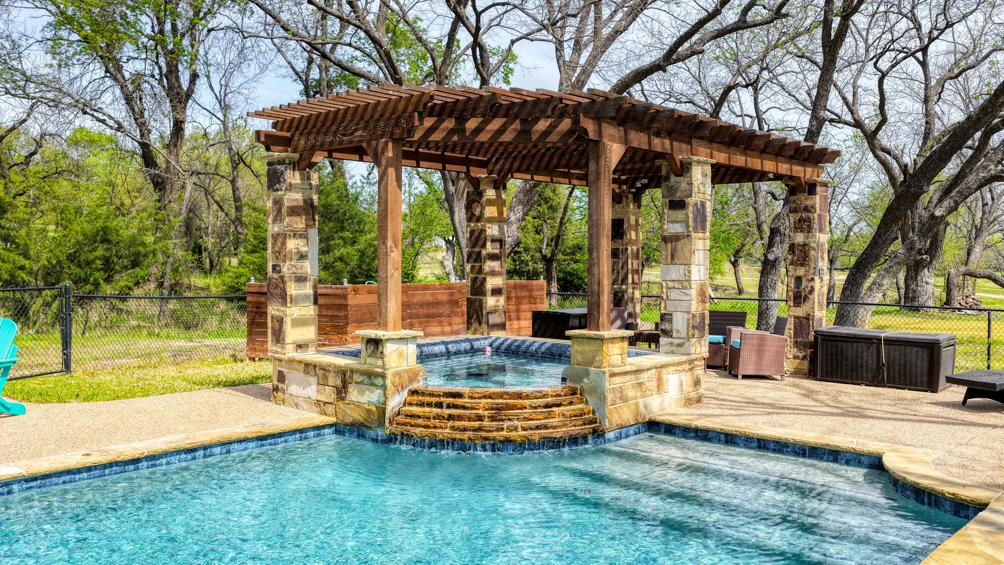 Single Family Residence For Sale in Parker County , 317 Arapahoe Ridge, Weatherford, Texas 76087, 4 Bedroom, 4 Bathroom, 3 Garage spaces, 4,100 Sqft, built in 2015, Preowned, mls#21220076, Real Estate Agent in Weatherford, Homes For Sale in Parker county, Homes For Sale in Weatherford, Realtor in Weatherford Texas, Real Estate Brokerage Independent Realty Texas, Luminita Cordes Realtor