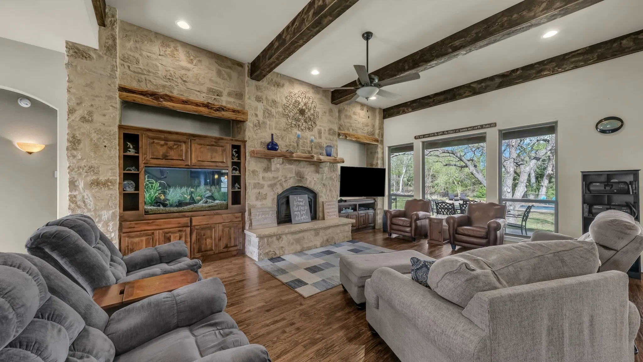 Single Family Residence For Sale in Parker County , 317 Arapahoe Ridge, Weatherford, Texas 76087, 4 Bedroom, 4 Bathroom, 3 Garage spaces, 4,100 Sqft, built in 2015, Preowned, mls#21220076, Real Estate Agent in Weatherford, Homes For Sale in Parker county, Homes For Sale in Weatherford, Realtor in Weatherford Texas, Real Estate Brokerage Independent Realty Texas, Luminita Cordes Realtor