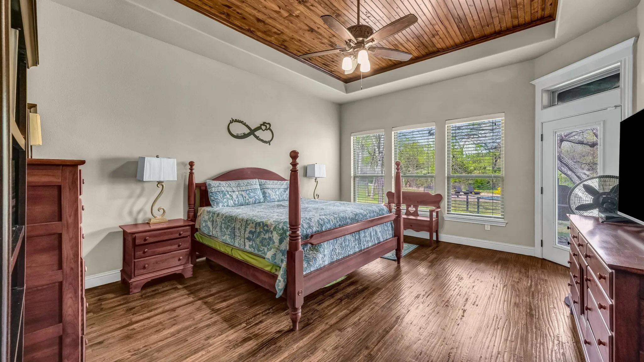 Single Family Residence For Sale in Parker County , 317 Arapahoe Ridge, Weatherford, Texas 76087, 4 Bedroom, 4 Bathroom, 3 Garage spaces, 4,100 Sqft, built in 2015, Preowned, mls#21220076, Real Estate Agent in Weatherford, Homes For Sale in Parker county, Homes For Sale in Weatherford, Realtor in Weatherford Texas, Real Estate Brokerage Independent Realty Texas, Luminita Cordes Realtor