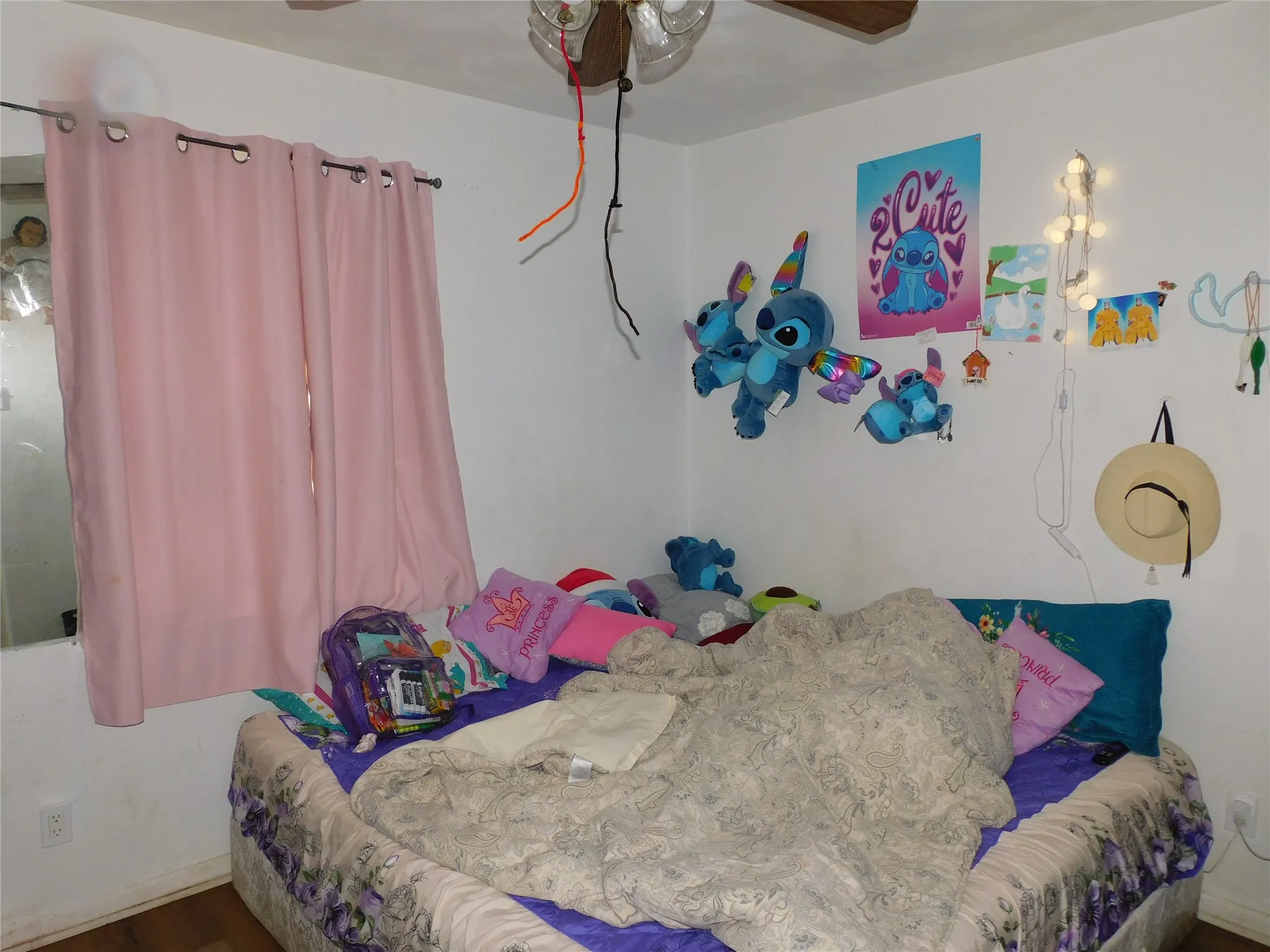 Single Family Residence For Sale in Dallas County , 409 W Vista Drive, Garland, Texas 75041, 3 Bedroom, 2 Bathroom, 1 Garage spaces, 1,000 Sqft, built in 1950, mls#21223563, Real Estate Agent in Garland, Homes For Sale in Dallas county, Homes For Sale in Garland, Realtor in Garland Texas, Real Estate Brokerage Independent Realty Texas, Luminita Cordes Realtor