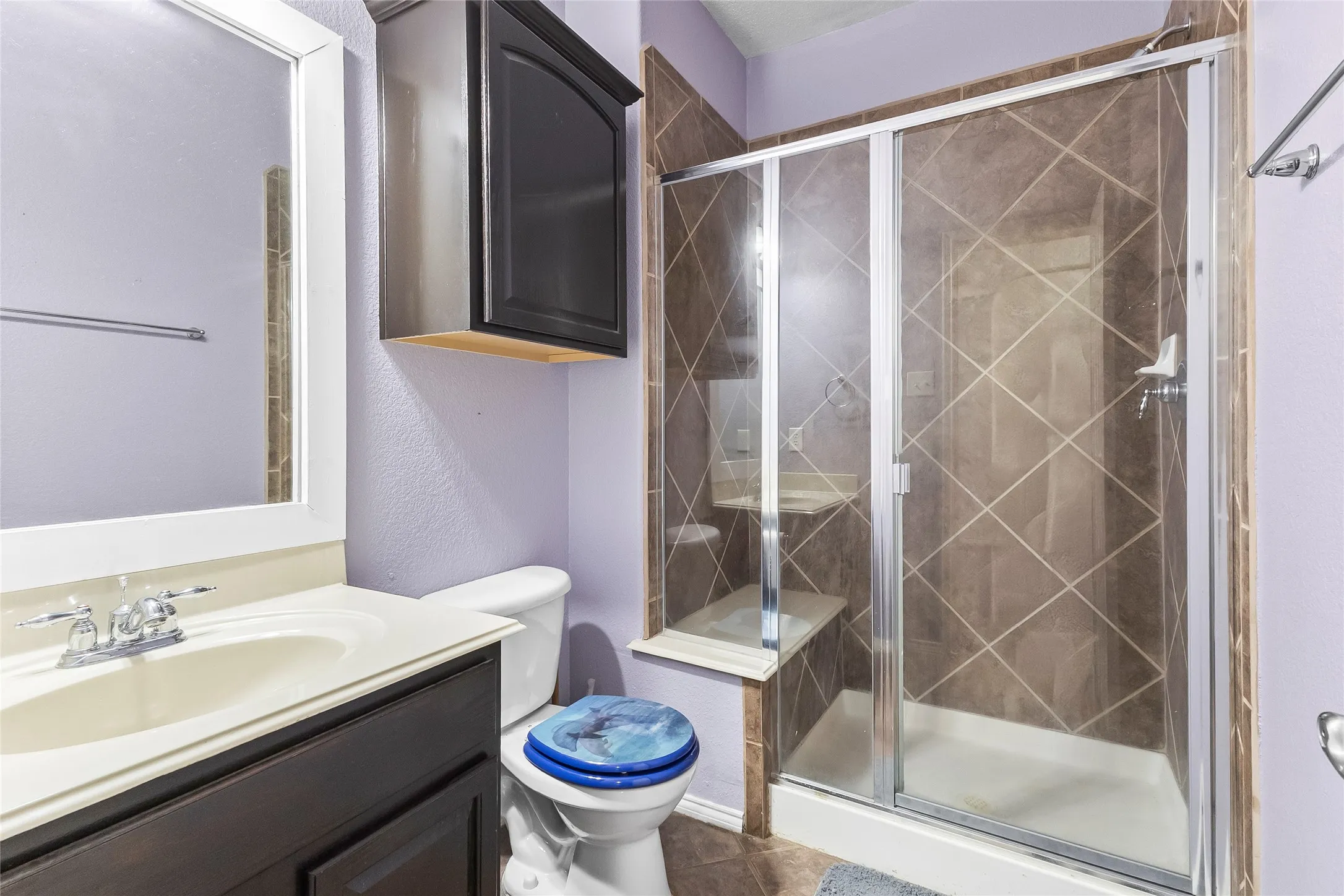 Single Family Residence For Sale in Tarrant County , 824 Peach Lane, Burleson, Texas 76028, 3 Bedroom, 3 Bathroom, 2 Garage spaces, 2,910 Sqft, built in 2007, Preowned, mls#21210684, Real Estate Agent in Burleson, Homes For Sale in Tarrant county, Homes For Sale in Burleson, Realtor in Burleson Texas, Real Estate Brokerage Independent Realty Texas, Luminita Cordes Realtor