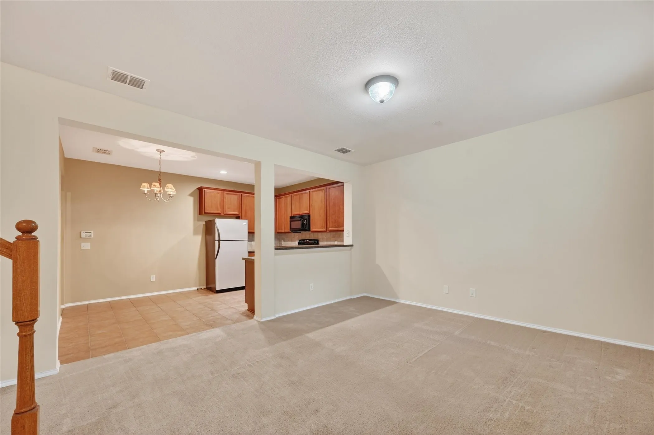 Townhouse For Sale in Collin County , 4844 Heather Glen Trail, Mc Kinney, Texas 75070, 3 Bedroom, 3 Bathroom, 2 Garage spaces, 1,497 Sqft, built in 2006, mls#21224887, Real Estate Agent in Mc Kinney, Homes For Sale in Collin county, Homes For Sale in Mc Kinney, Realtor in Mc Kinney Texas, Real Estate Brokerage Independent Realty Texas, Luminita Cordes Realtor