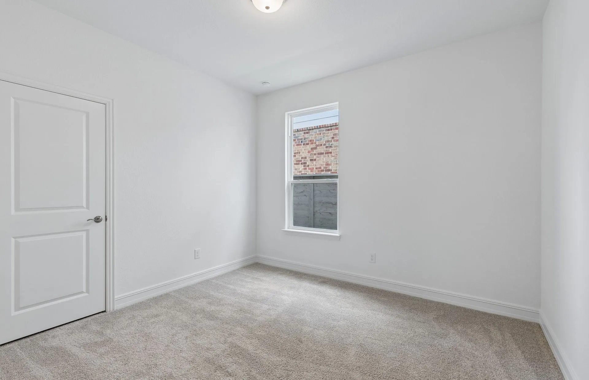 Secondary bedroom