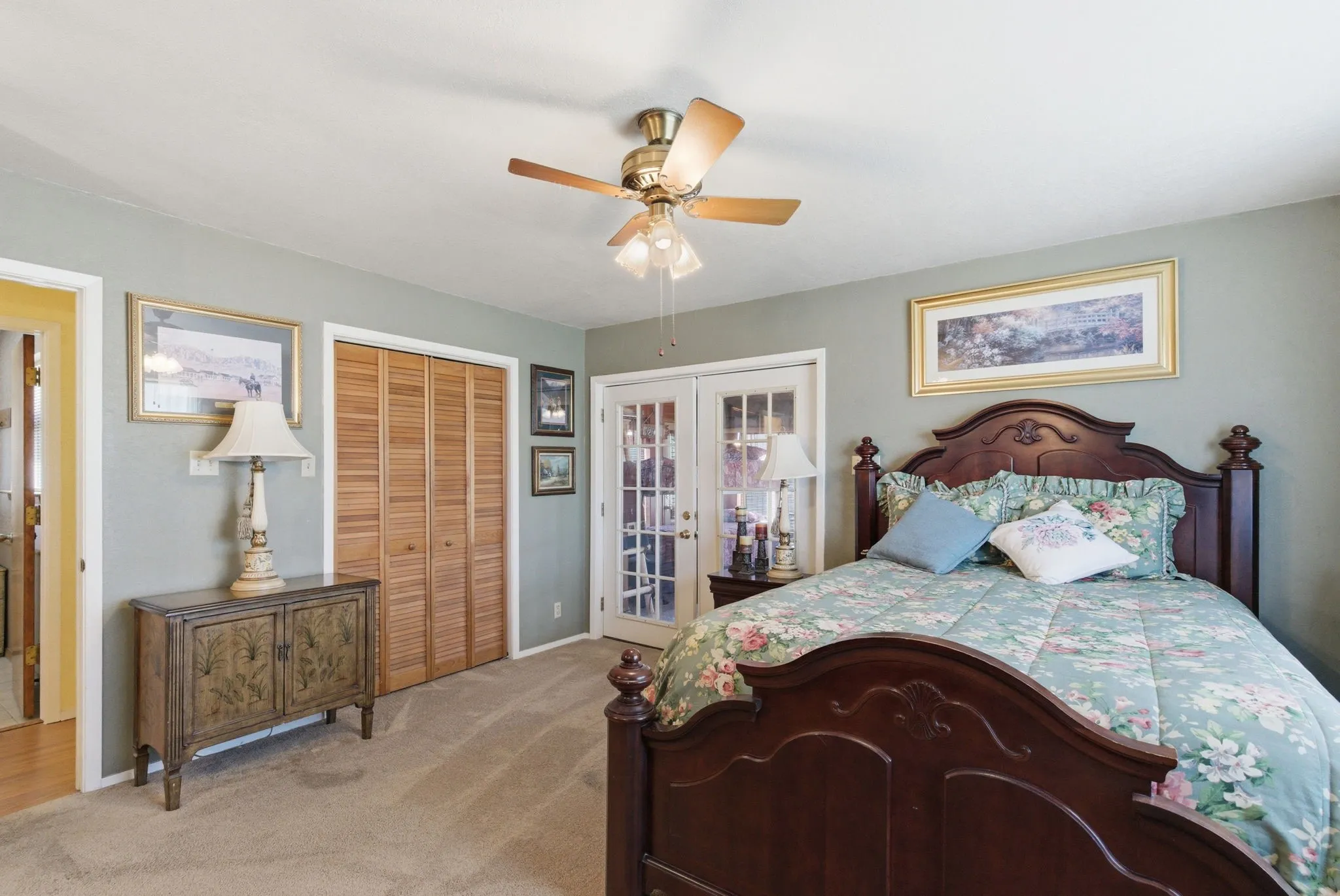 Single Family Residence For Sale in Parker County , 1101 Tanglewood Drive, Weatherford, Texas 76087, 3 Bedroom, 2 Bathroom, 2 Garage spaces, 2,446 Sqft, built in 1984, Price $949,000, mls#21228175, Real Estate Agent in Weatherford, Homes For Sale in Parker county, Homes For Sale in Weatherford, Realtor in Weatherford Texas, Real Estate Brokerage Independent Realty Texas, Luminita Cordes Realtor