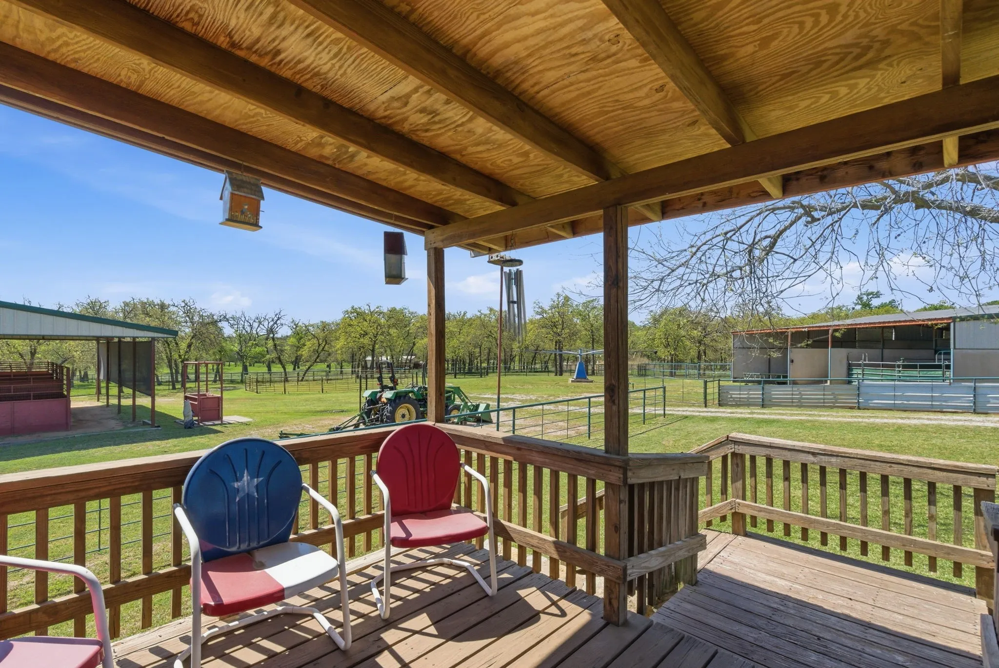 Single Family Residence For Sale in Parker County , 1101 Tanglewood Drive, Weatherford, Texas 76087, 3 Bedroom, 2 Bathroom, 2 Garage spaces, 2,446 Sqft, built in 1984, Price $949,000, mls#21228175, Real Estate Agent in Weatherford, Homes For Sale in Parker county, Homes For Sale in Weatherford, Realtor in Weatherford Texas, Real Estate Brokerage Independent Realty Texas, Luminita Cordes Realtor