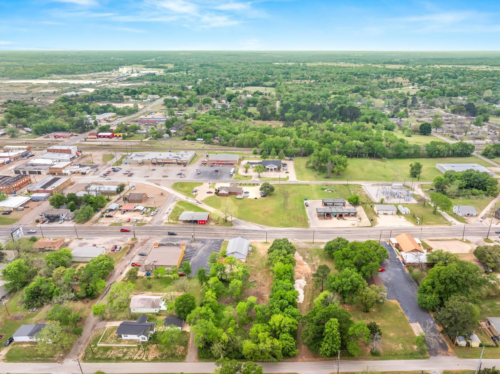 Business For Sale in Van Zandt County , 320 W Garland Street, Grand Saline, Texas 75140, 0, 0, Garage spaces, 0 Sqft, built in 1960, Preowned, Price $164,900, mls#21228193, Real Estate Agent in Grand Saline, Homes For Sale in Van Zandt county, Homes For Sale in Grand Saline, Realtor in Grand Saline Texas, Real Estate Brokerage Independent Realty Texas, Luminita Cordes Realtor