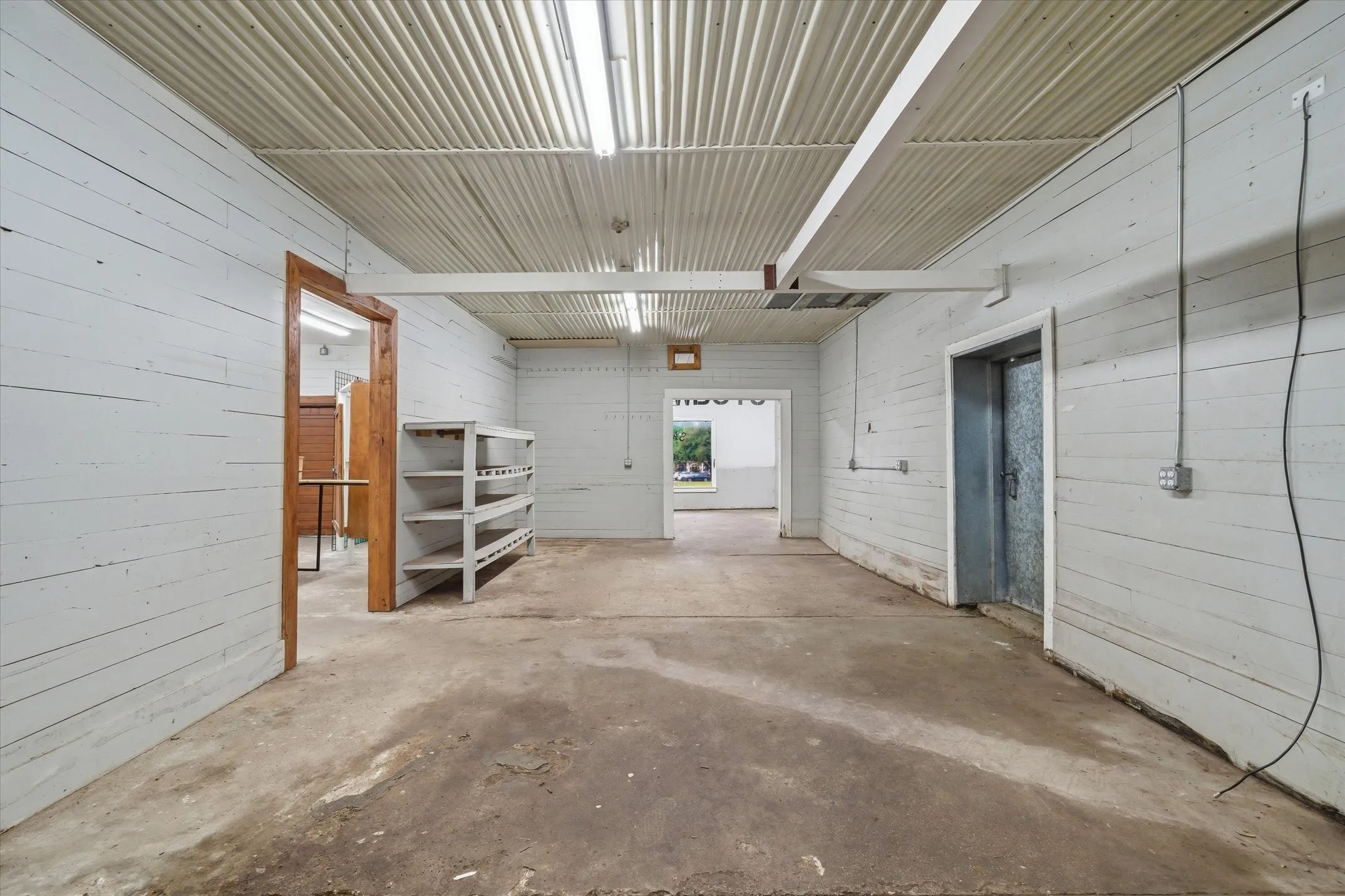 Business For Sale in Van Zandt County , 320 W Garland Street, Grand Saline, Texas 75140, 0, 0, Garage spaces, 0 Sqft, built in 1960, Preowned, Price $164,900, mls#21228193, Real Estate Agent in Grand Saline, Homes For Sale in Van Zandt county, Homes For Sale in Grand Saline, Realtor in Grand Saline Texas, Real Estate Brokerage Independent Realty Texas, Luminita Cordes Realtor