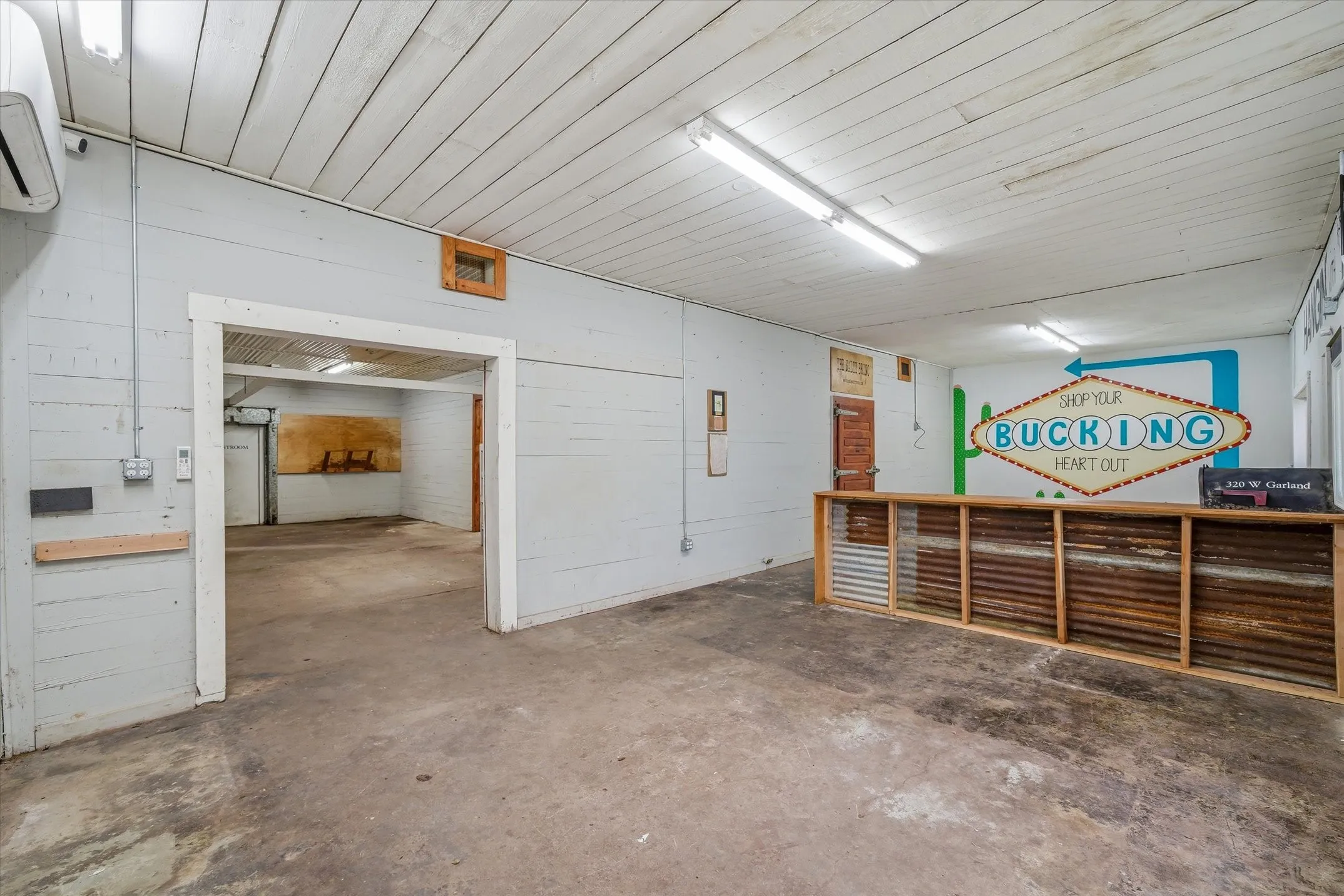 Business For Sale in Van Zandt County , 320 W Garland Street, Grand Saline, Texas 75140, 0, 0, Garage spaces, 0 Sqft, built in 1960, Preowned, Price $164,900, mls#21228193, Real Estate Agent in Grand Saline, Homes For Sale in Van Zandt county, Homes For Sale in Grand Saline, Realtor in Grand Saline Texas, Real Estate Brokerage Independent Realty Texas, Luminita Cordes Realtor