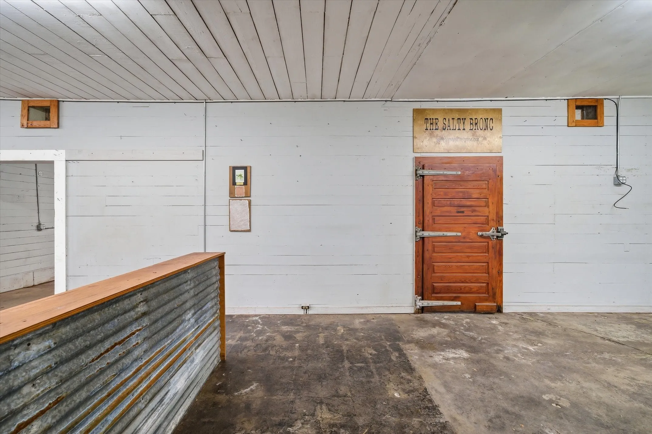 Business For Sale in Van Zandt County , 320 W Garland Street, Grand Saline, Texas 75140, 0, 0, Garage spaces, 0 Sqft, built in 1960, Preowned, Price $164,900, mls#21228193, Real Estate Agent in Grand Saline, Homes For Sale in Van Zandt county, Homes For Sale in Grand Saline, Realtor in Grand Saline Texas, Real Estate Brokerage Independent Realty Texas, Luminita Cordes Realtor