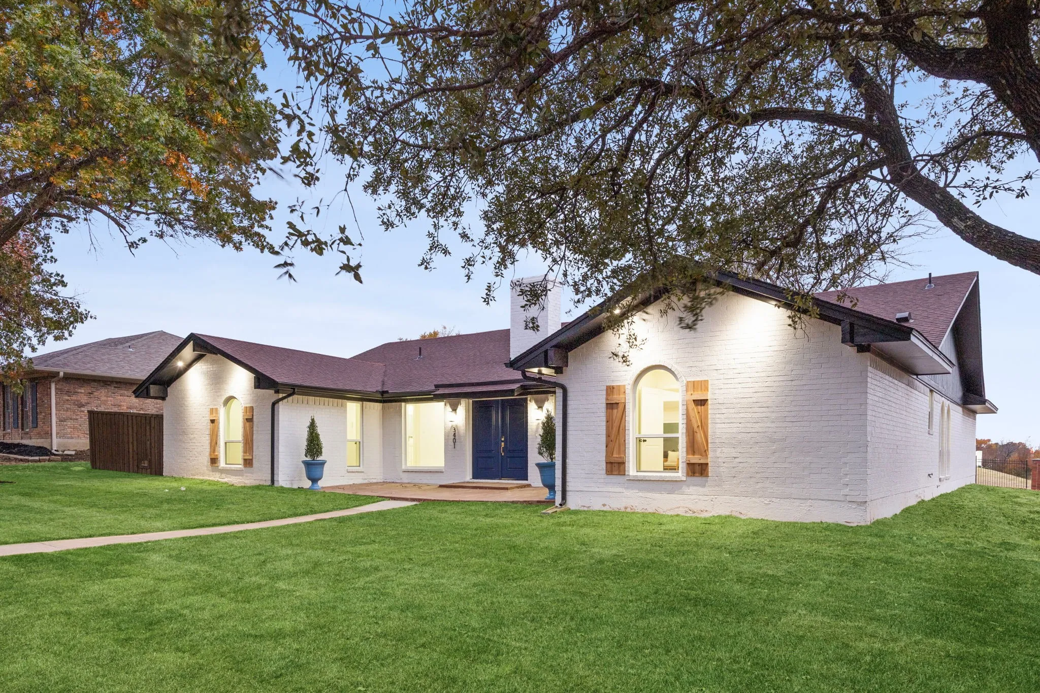 Single Family Residence For Sale in Dallas County , 3401 Valley View Lane, Garland, Texas 75043, 4 Bedrooms, 3 Bathrooms, 2 Garage spaces, 2,672 Sqft, built in 1973, Preowned, Price $459,900, mls#21225801, Real Estate Agent in Garland, Homes For Sale in Dallas county, Homes For Sale in Garland, Realtor in Garland Texas, Real Estate Brokerage Independent Realty Texas, Luminita Cordes Realtor