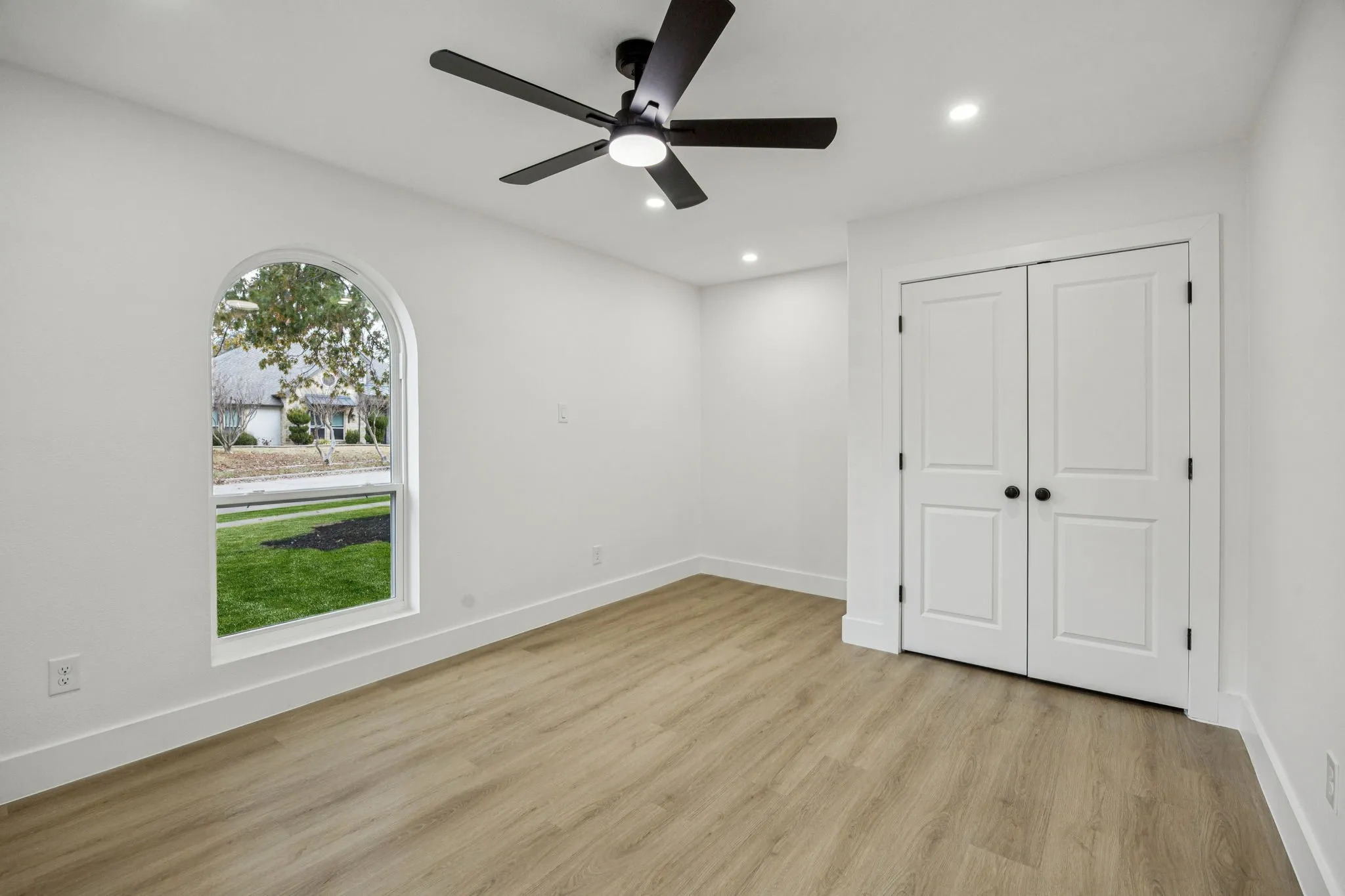Guest bedroom 2