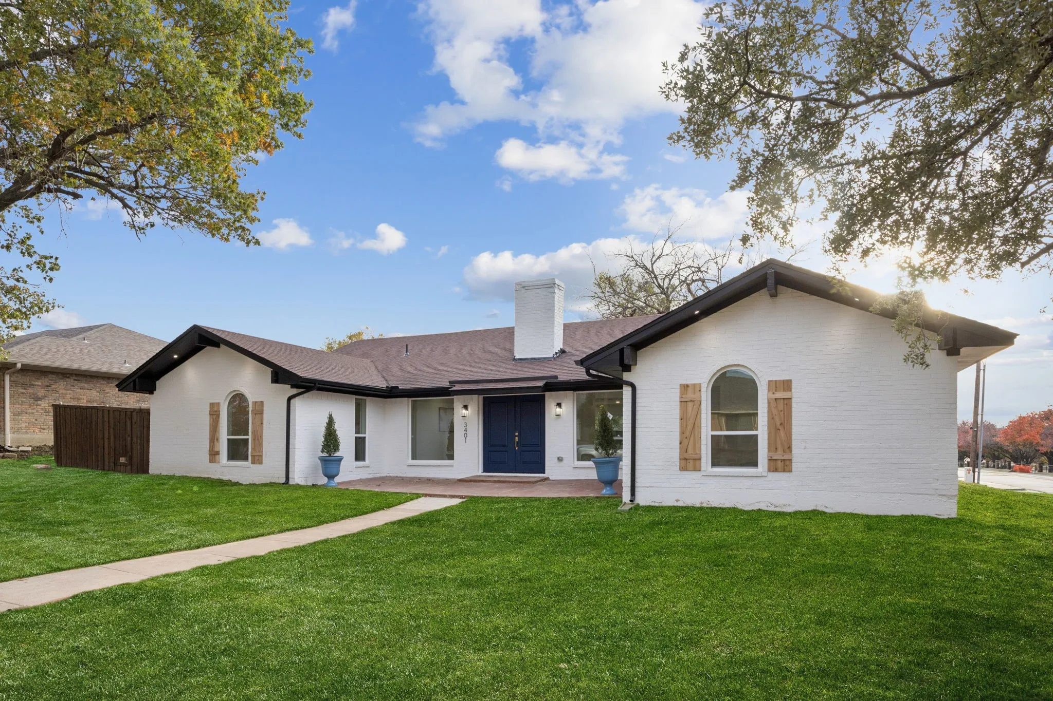 Single Family Residence For Sale in Dallas County , 3401 Valley View Lane, Garland, Texas 75043, 4 Bedrooms, 3 Bathrooms, 2 Garage spaces, 2,672 Sqft, built in 1973, Preowned, Price $459,900, mls#21225801, Real Estate Agent in Garland, Homes For Sale in Dallas county, Homes For Sale in Garland, Realtor in Garland Texas, Real Estate Brokerage Independent Realty Texas, Luminita Cordes Realtor