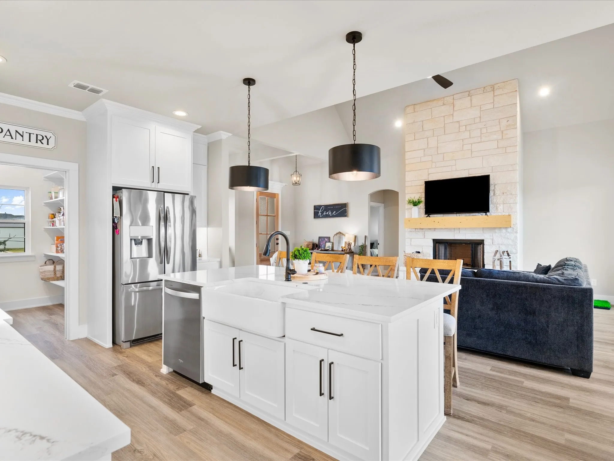 Single Family Residence For Sale in Parker County , 3143 Infinity Drive, Weatherford, Texas 76087, 3 Bedrooms, 2 Bathrooms, 2 Garage spaces, 2,031 Sqft, built in 2023, Preowned, Price $464,000, mls#21227471, Real Estate Agent in Weatherford, Homes For Sale in Parker county, Homes For Sale in Weatherford, Realtor in Weatherford Texas, Real Estate Brokerage Independent Realty Texas, Luminita Cordes Realtor