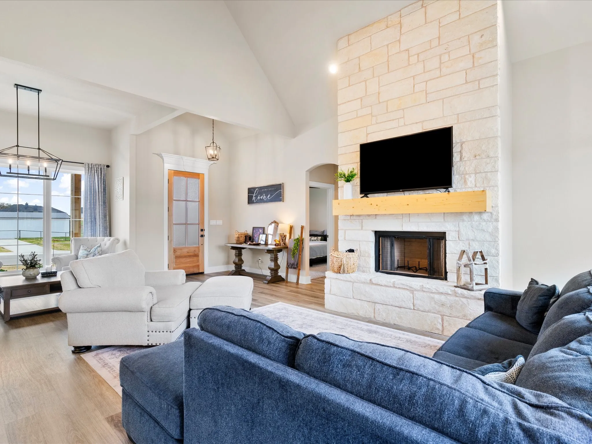 Single Family Residence For Sale in Parker County , 3143 Infinity Drive, Weatherford, Texas 76087, 3 Bedrooms, 2 Bathrooms, 2 Garage spaces, 2,031 Sqft, built in 2023, Preowned, Price $464,000, mls#21227471, Real Estate Agent in Weatherford, Homes For Sale in Parker county, Homes For Sale in Weatherford, Realtor in Weatherford Texas, Real Estate Brokerage Independent Realty Texas, Luminita Cordes Realtor