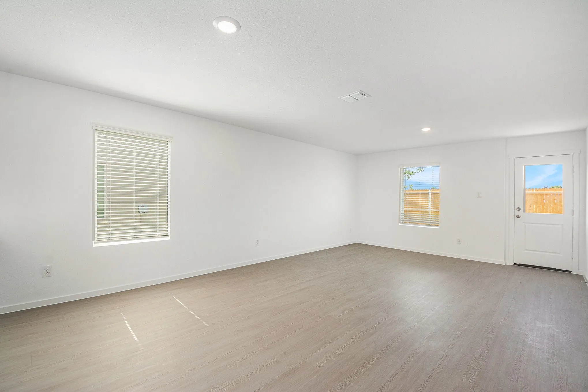 Single Family Residence For Rent in Collin County , 911 Sandhill Crane Lane, Princeton, Texas 75407, 3 Bedrooms, 3 Bathrooms, 1 Garage spaces, 1,360 Sqft, built in 2025, Preowned, Price $1,575, mls#21228278, Real Estate Agent in Princeton, Homes For Rent in Collin county, Homes For Rent in Princeton, Realtor in Princeton Texas, Real Estate Brokerage Independent Realty Texas, Luminita Cordes Realtor