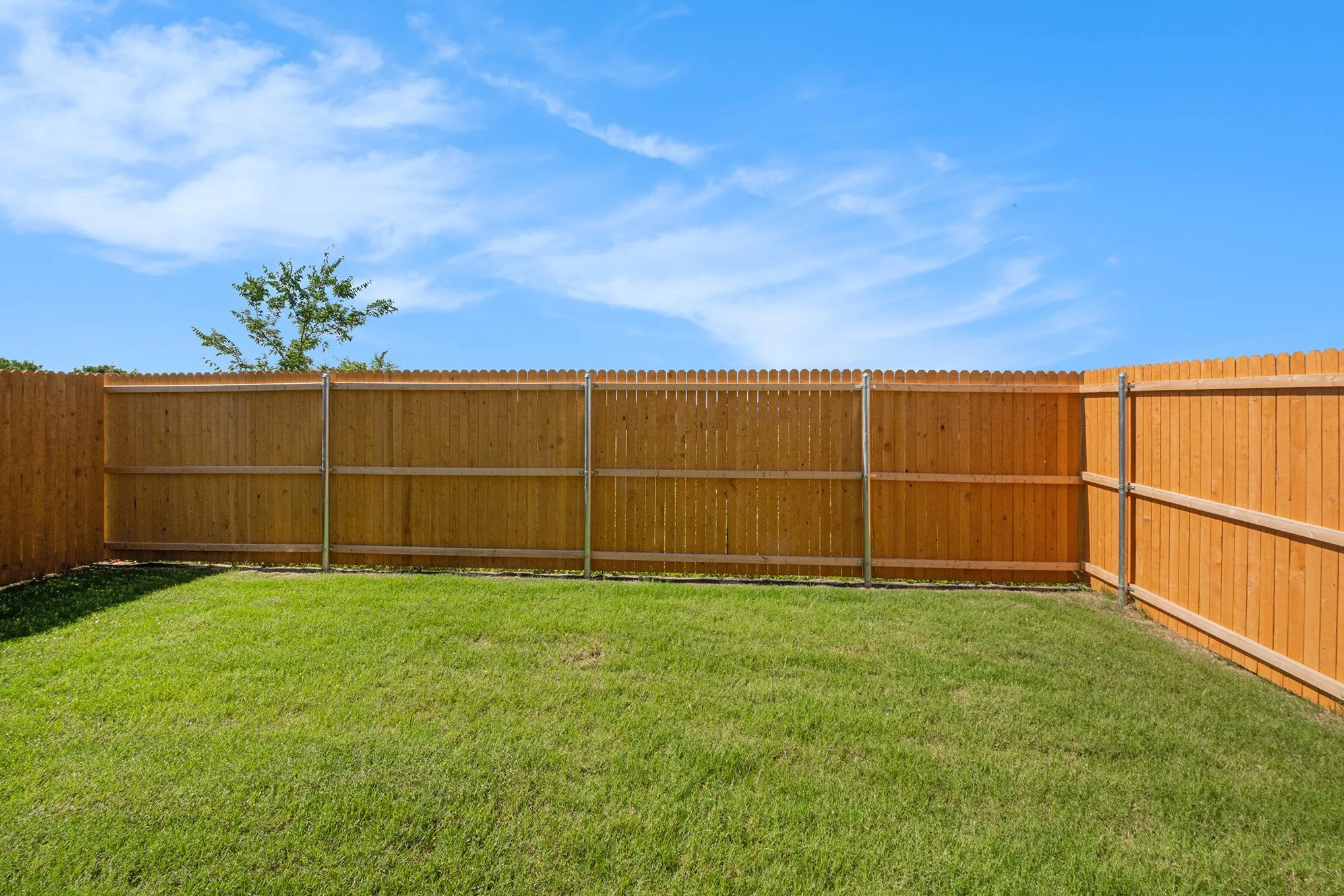 Single Family Residence For Rent in Collin County , 911 Sandhill Crane Lane, Princeton, Texas 75407, 3 Bedrooms, 3 Bathrooms, 1 Garage spaces, 1,360 Sqft, built in 2025, Preowned, Price $1,575, mls#21228278, Real Estate Agent in Princeton, Homes For Rent in Collin county, Homes For Rent in Princeton, Realtor in Princeton Texas, Real Estate Brokerage Independent Realty Texas, Luminita Cordes Realtor