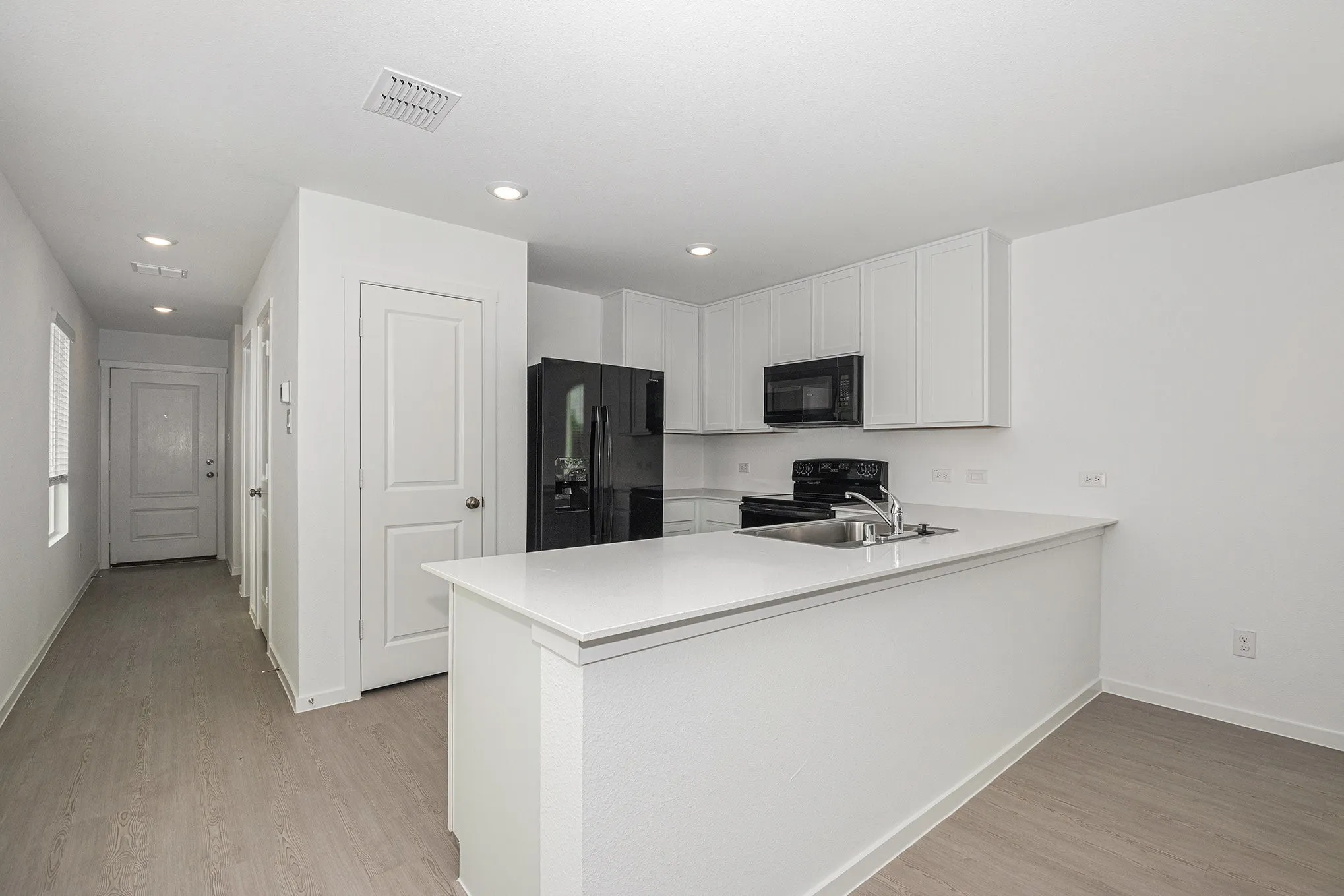 Single Family Residence For Rent in Collin County , 911 Sandhill Crane Lane, Princeton, Texas 75407, 3 Bedrooms, 3 Bathrooms, 1 Garage spaces, 1,360 Sqft, built in 2025, Preowned, Price $1,575, mls#21228278, Real Estate Agent in Princeton, Homes For Rent in Collin county, Homes For Rent in Princeton, Realtor in Princeton Texas, Real Estate Brokerage Independent Realty Texas, Luminita Cordes Realtor