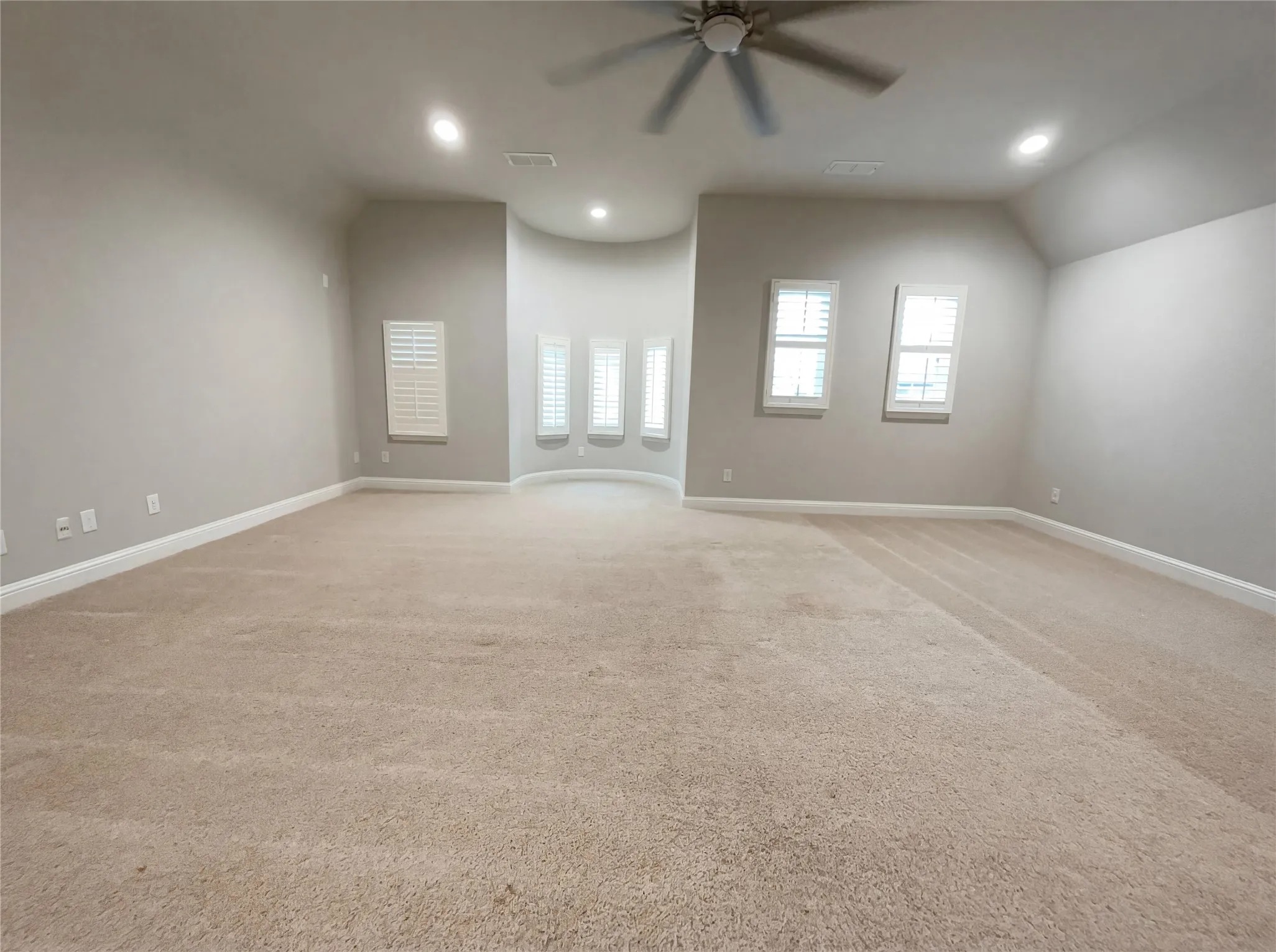 Single Family Residence For Sale in Denton County , 4157 Chantilly Lane, Frisco, Texas 75036, 4 Bedroom, 5 Bathroom, 3 Garage spaces, 3,492 Sqft, built in 2015, mls#21228276, Real Estate Agent in Frisco, Homes For Sale in Denton county, Homes For Sale in Frisco, Realtor in Frisco Texas, Real Estate Brokerage Independent Realty Texas, Luminita Cordes Realtor