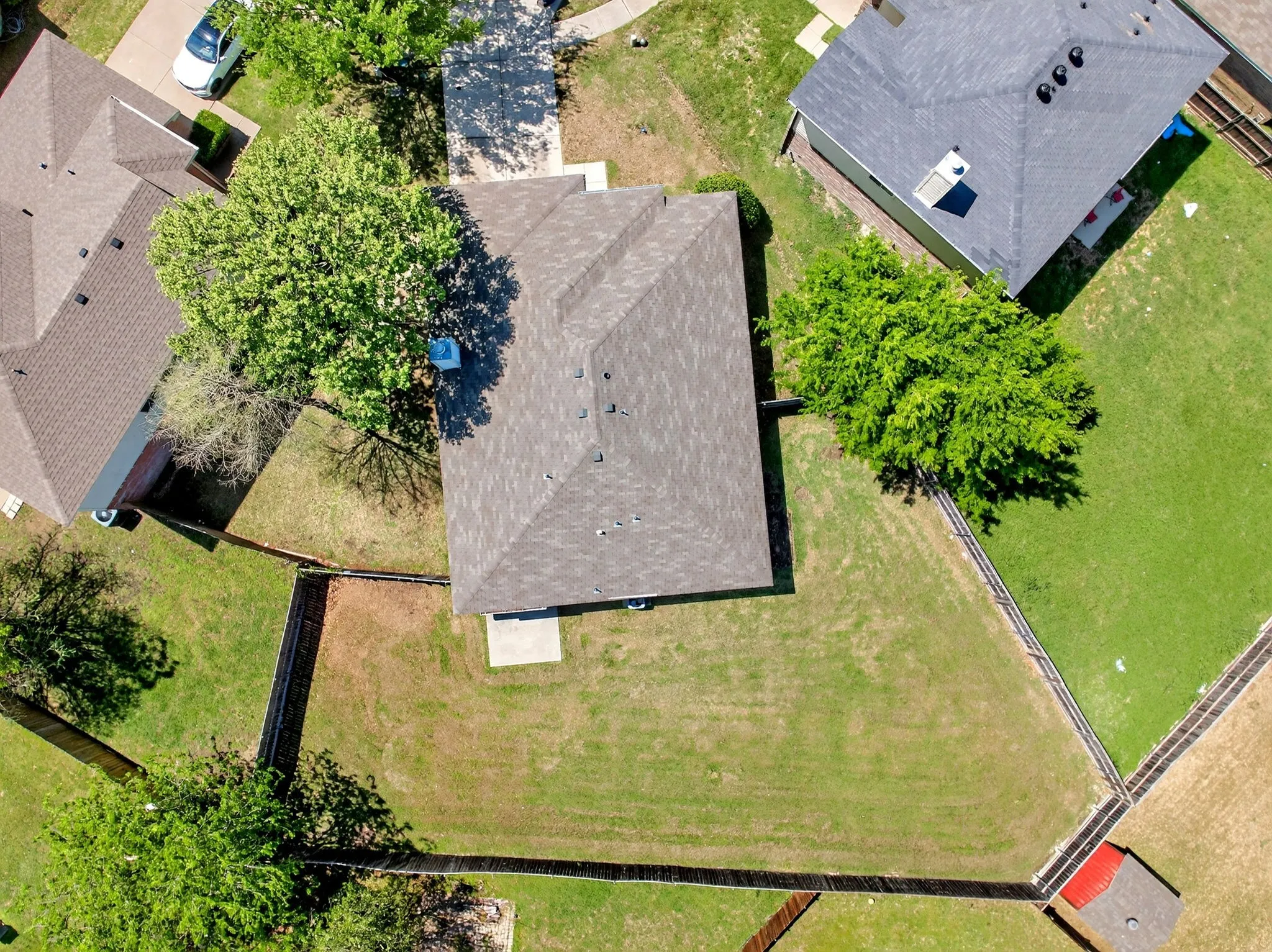 Single Family Residence For Sale in Collin County , 2800 Arbury Drive, Mc Kinney, Texas 75071, 3 Bedroom, 2 Bathroom, 2 Garage spaces, 1,595 Sqft, built in 2003, Preowned, mls#21226005, Real Estate Agent in Mc Kinney, Homes For Sale in Collin county, Homes For Sale in Mc Kinney, Realtor in Mc Kinney Texas, Real Estate Brokerage Independent Realty Texas, Luminita Cordes Realtor