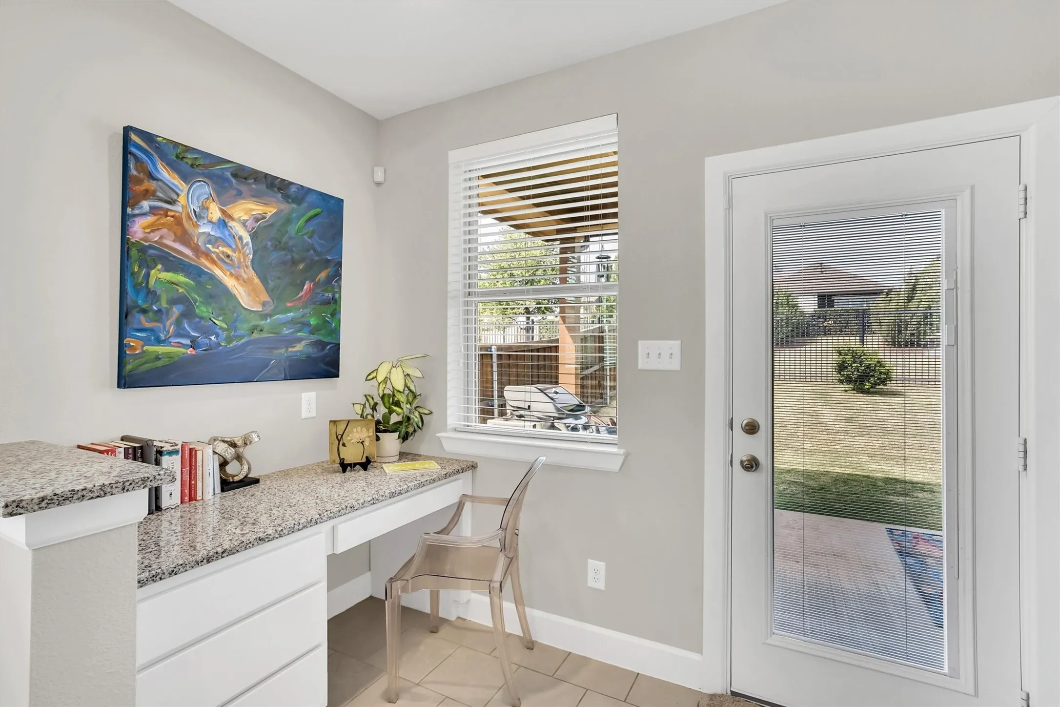 Single Family Residence For Sale in Tarrant County , 5564 Vaquero Road, Fort Worth, Texas 76126, 3 Bedroom, 3 Bathroom, 2 Garage spaces, 2,218 Sqft, built in 2017, mls#21227111, Real Estate Agent in Fort Worth, Homes For Sale in Tarrant county, Homes For Sale in Fort Worth, Realtor in Fort Worth Texas, Real Estate Brokerage Independent Realty Texas, Luminita Cordes Realtor