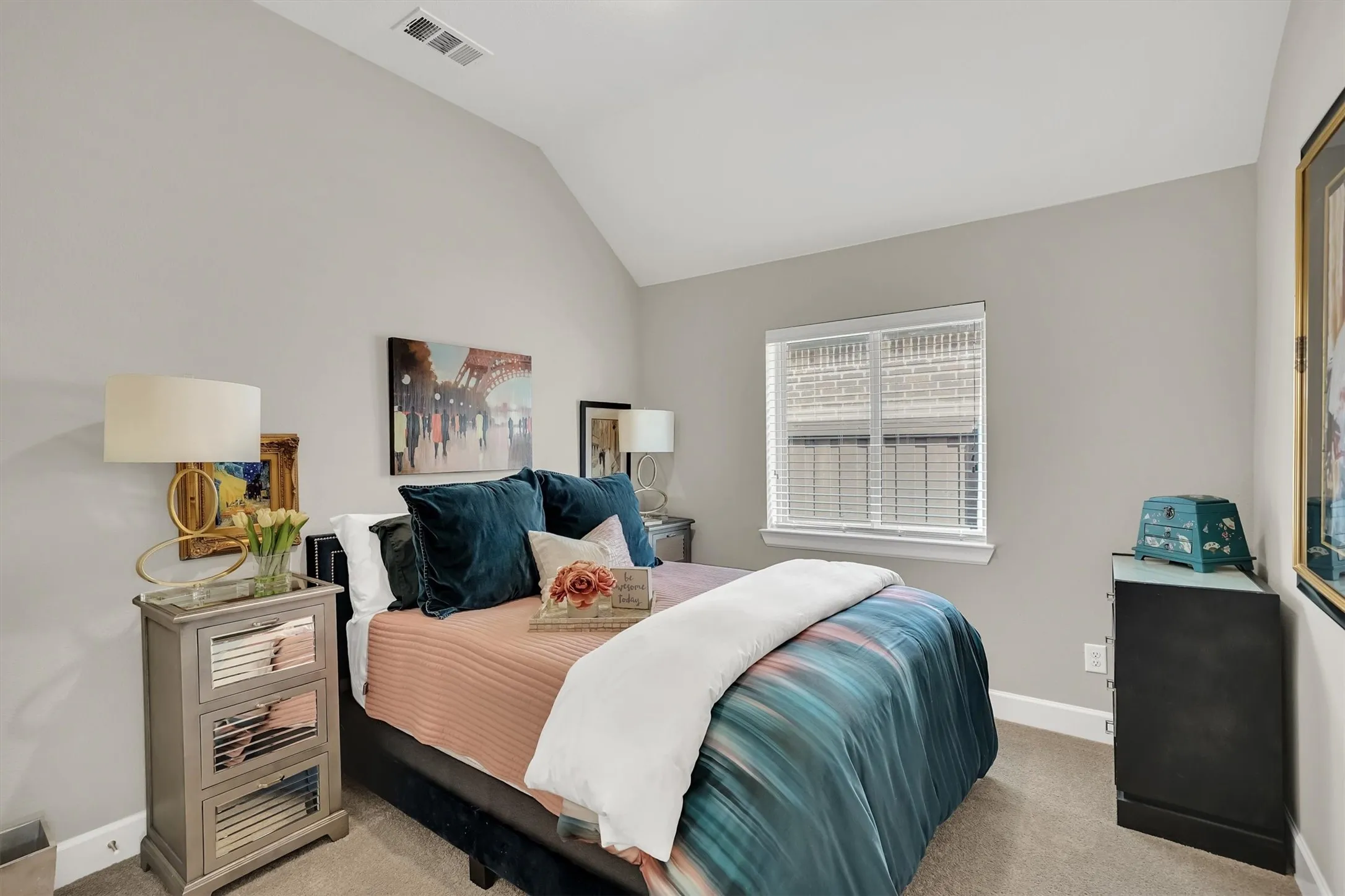 Single Family Residence For Sale in Tarrant County , 5564 Vaquero Road, Fort Worth, Texas 76126, 3 Bedroom, 3 Bathroom, 2 Garage spaces, 2,218 Sqft, built in 2017, mls#21227111, Real Estate Agent in Fort Worth, Homes For Sale in Tarrant county, Homes For Sale in Fort Worth, Realtor in Fort Worth Texas, Real Estate Brokerage Independent Realty Texas, Luminita Cordes Realtor
