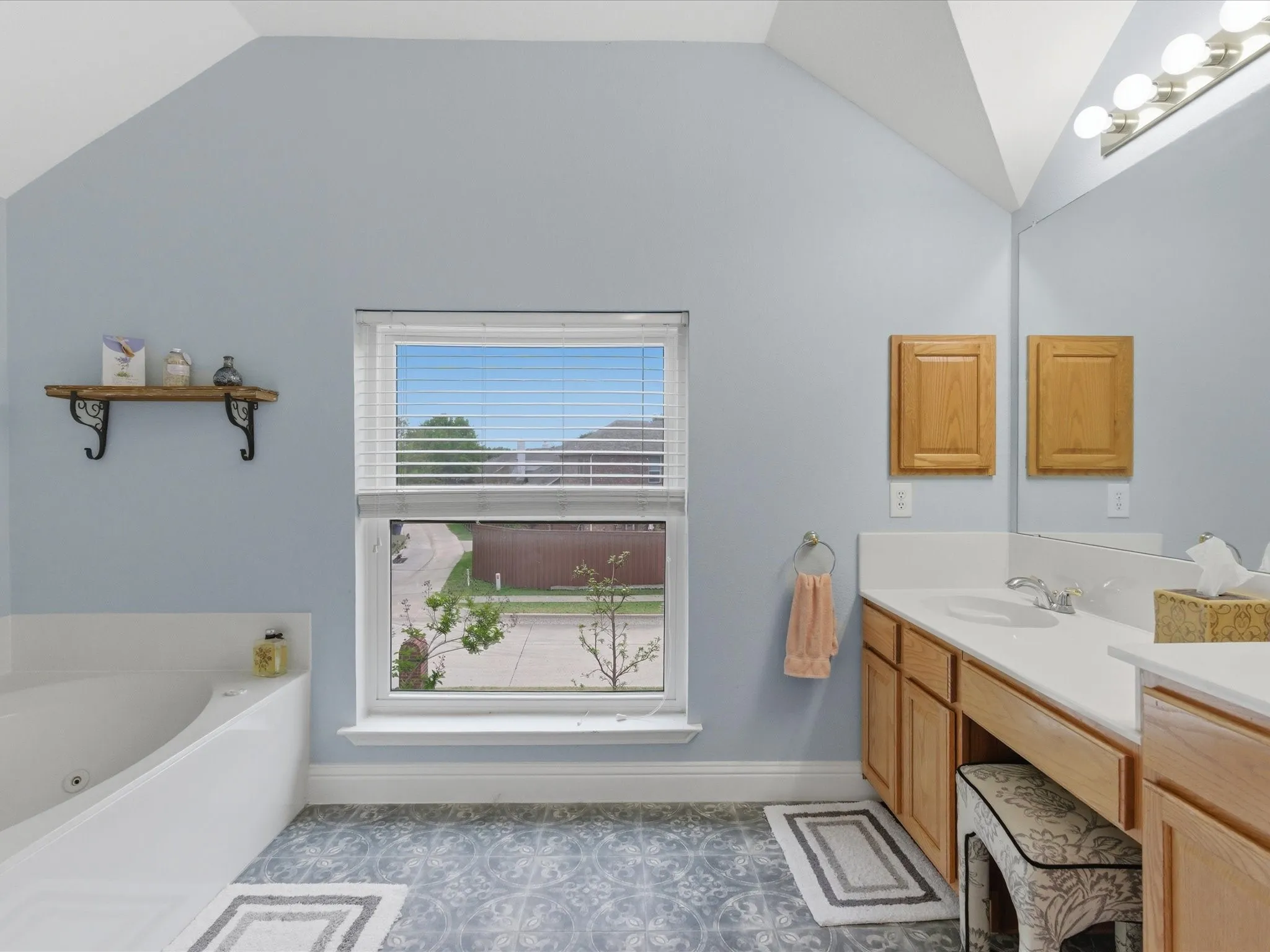 Single Family Residence For Sale in Denton County , 1104 Churchill Drive, Frisco, Texas 75036, 5 Bedroom, 3 Bathroom, 2 Garage spaces, 3,177 Sqft, built in 2002, Preowned, mls#21228199, Real Estate Agent in Frisco, Homes For Sale in Denton county, Homes For Sale in Frisco, Realtor in Frisco Texas, Real Estate Brokerage Independent Realty Texas, Luminita Cordes Realtor