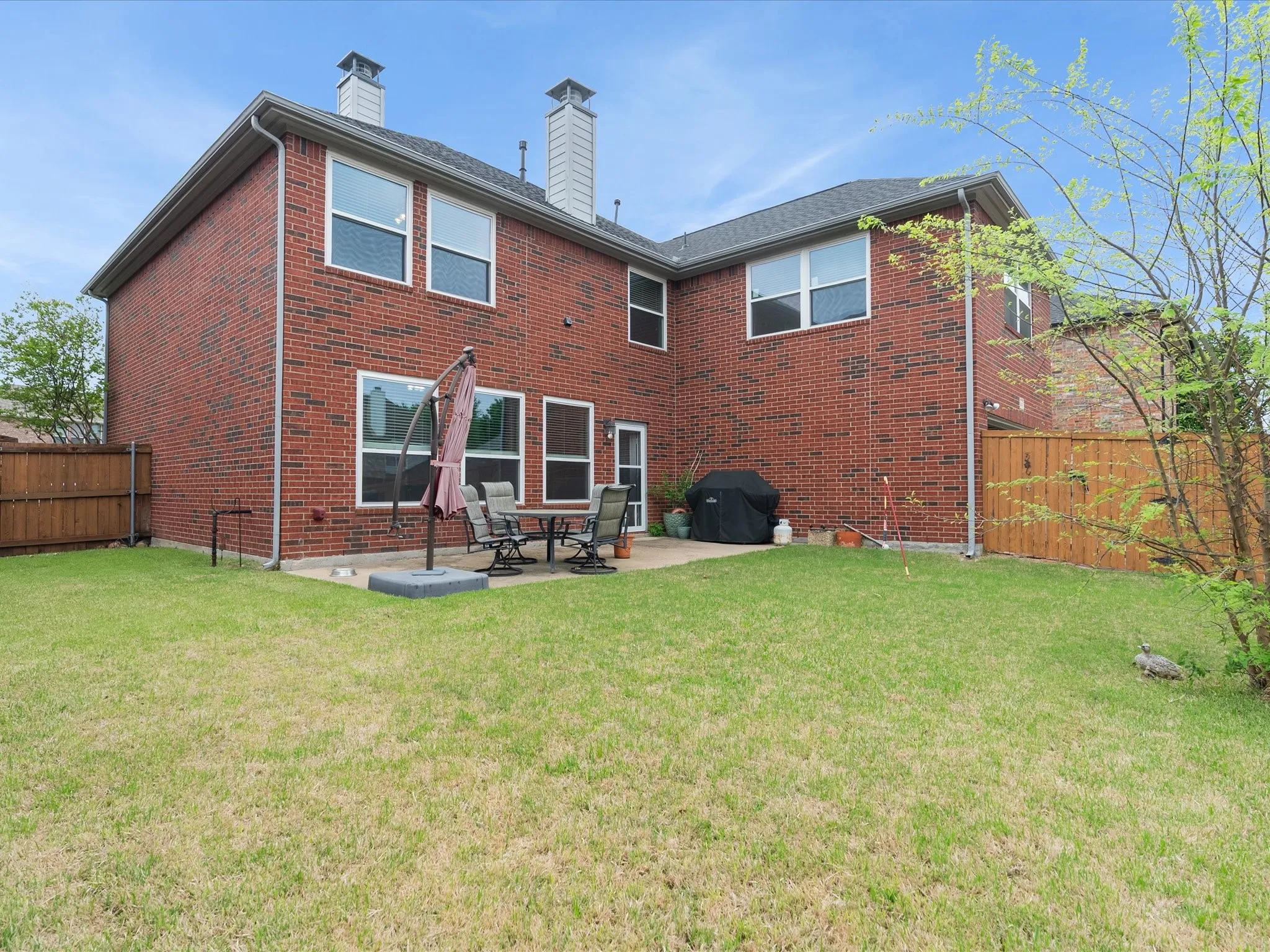 Single Family Residence For Sale in Denton County , 1104 Churchill Drive, Frisco, Texas 75036, 5 Bedroom, 3 Bathroom, 2 Garage spaces, 3,177 Sqft, built in 2002, Preowned, mls#21228199, Real Estate Agent in Frisco, Homes For Sale in Denton county, Homes For Sale in Frisco, Realtor in Frisco Texas, Real Estate Brokerage Independent Realty Texas, Luminita Cordes Realtor