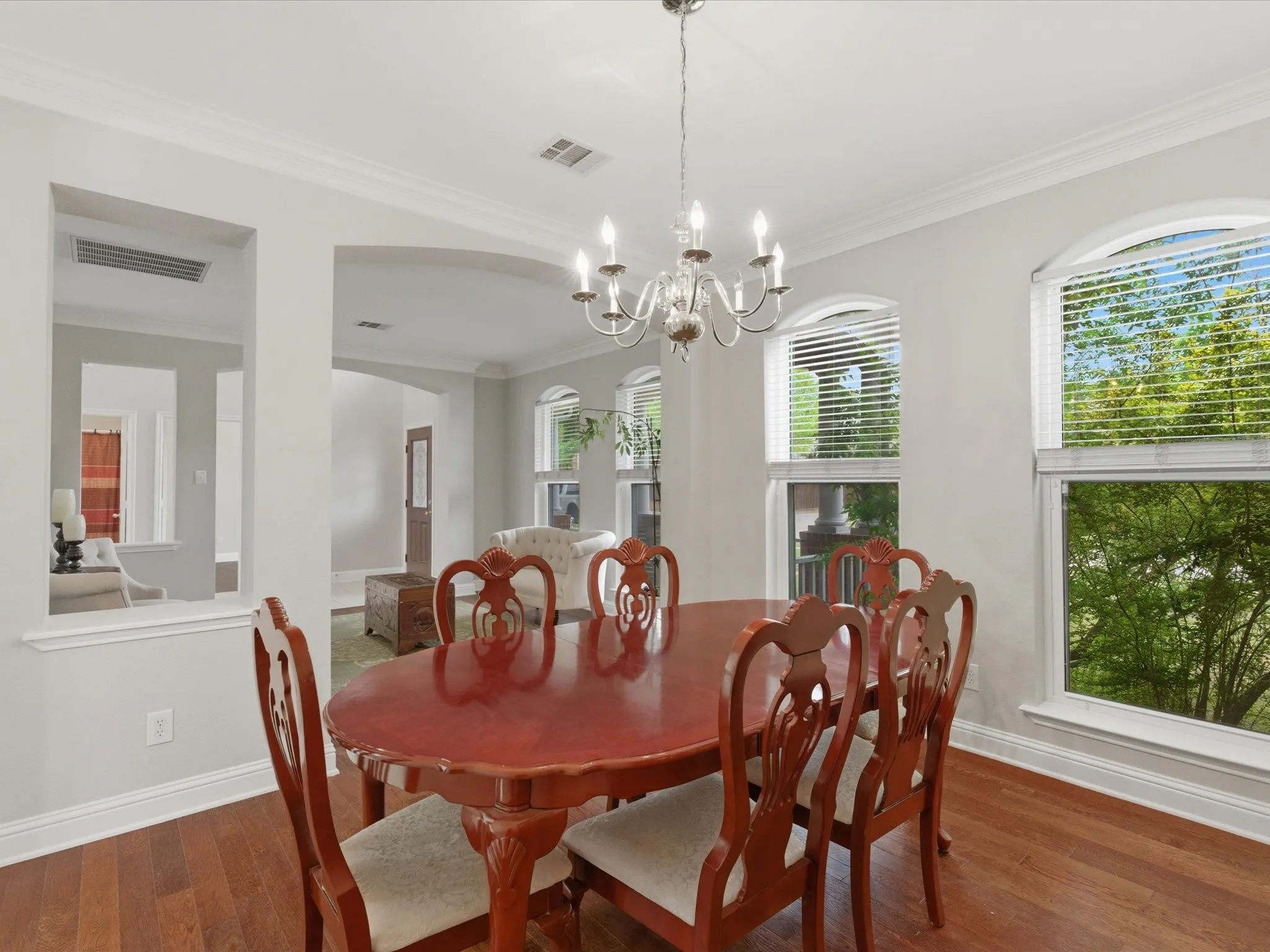 Single Family Residence For Sale in Denton County , 1104 Churchill Drive, Frisco, Texas 75036, 5 Bedroom, 3 Bathroom, 2 Garage spaces, 3,177 Sqft, built in 2002, Preowned, mls#21228199, Real Estate Agent in Frisco, Homes For Sale in Denton county, Homes For Sale in Frisco, Realtor in Frisco Texas, Real Estate Brokerage Independent Realty Texas, Luminita Cordes Realtor