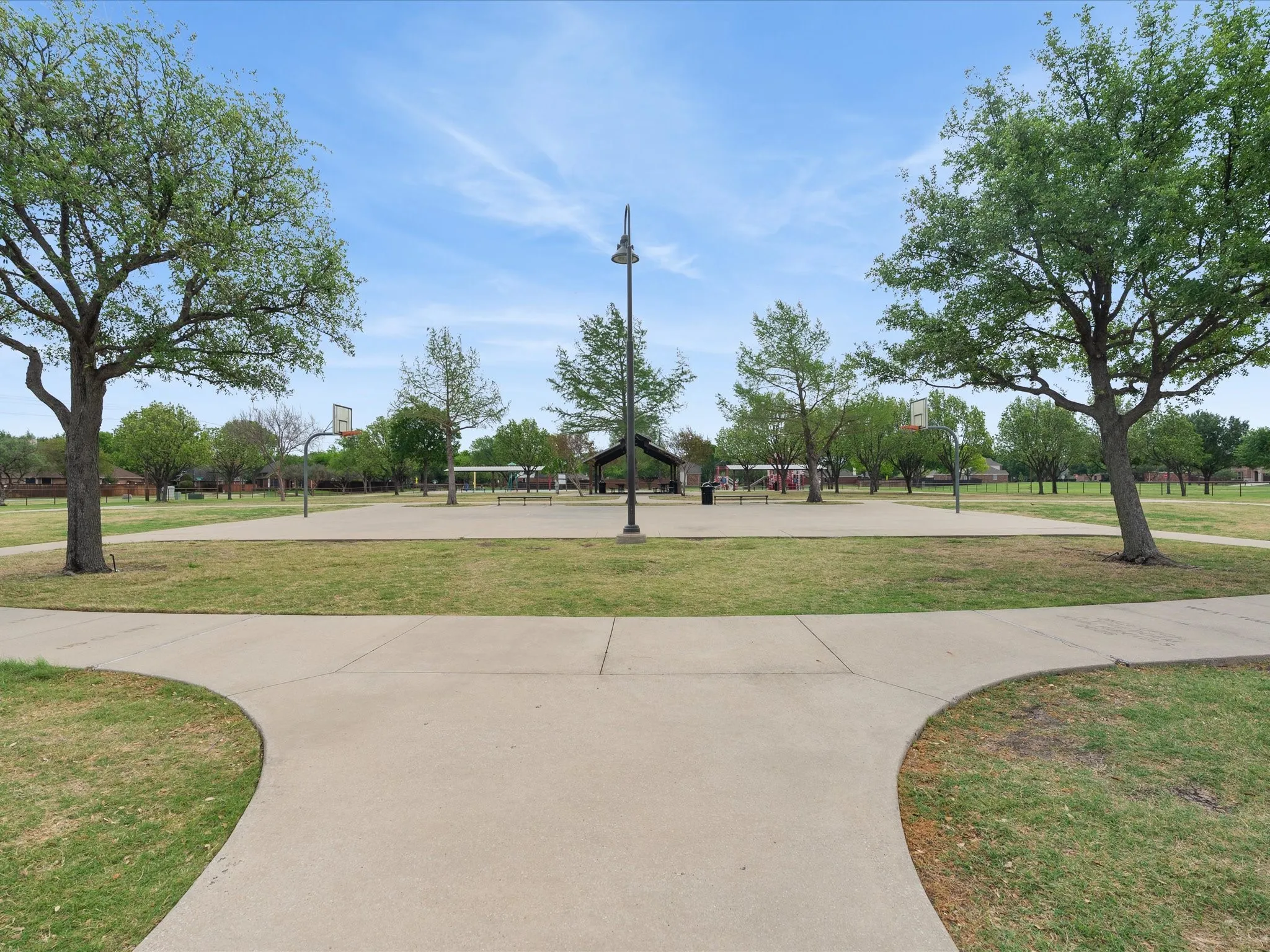 Single Family Residence For Sale in Denton County , 1104 Churchill Drive, Frisco, Texas 75036, 5 Bedroom, 3 Bathroom, 2 Garage spaces, 3,177 Sqft, built in 2002, Preowned, mls#21228199, Real Estate Agent in Frisco, Homes For Sale in Denton county, Homes For Sale in Frisco, Realtor in Frisco Texas, Real Estate Brokerage Independent Realty Texas, Luminita Cordes Realtor