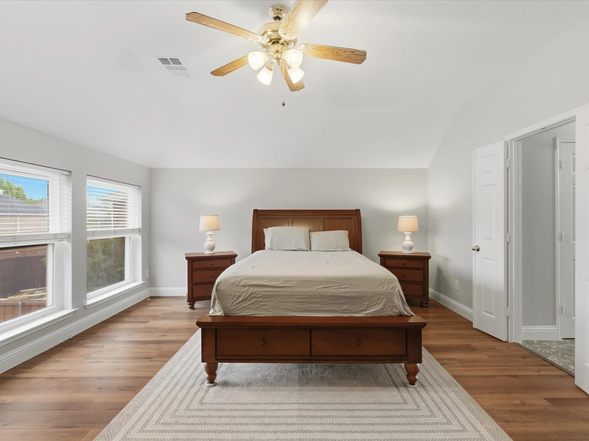 Single Family Residence For Sale in Denton County , 1104 Churchill Drive, Frisco, Texas 75036, 5 Bedroom, 3 Bathroom, 2 Garage spaces, 3,177 Sqft, built in 2002, Preowned, mls#21228199, Real Estate Agent in Frisco, Homes For Sale in Denton county, Homes For Sale in Frisco, Realtor in Frisco Texas, Real Estate Brokerage Independent Realty Texas, Luminita Cordes Realtor