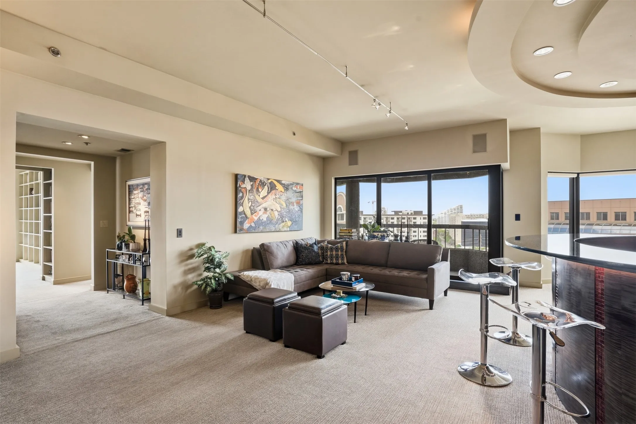 Condominium For Sale in Dallas County , 3030 Mckinney Avenue 1606, Dallas, Texas 75204, 3 Bedroom, 3 Bathroom, 4 Garage spaces, 3,126 Sqft, built in 1981, mls#21221032, Real Estate Agent in Dallas, Homes For Sale in Dallas county, Homes For Sale in Dallas, Realtor in Dallas Texas, Real Estate Brokerage Independent Realty Texas, Luminita Cordes Realtor
