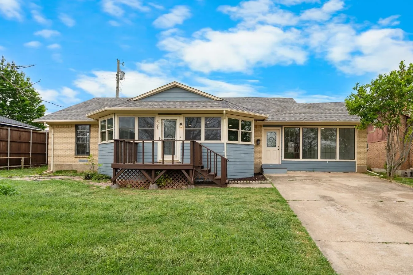 Single Family Residence For Sale in Dallas County , 525 Pecan Lane, Rowlett, Texas 75089, 4 Bedroom, 3 Bathroom, Garage spaces, 2,382 Sqft, built in 1973, Preowned, mls#21228370, Real Estate Agent in Rowlett, Homes For Sale in Dallas county, Homes For Sale in Rowlett, Realtor in Rowlett Texas, Real Estate Brokerage Independent Realty Texas, Luminita Cordes Realtor