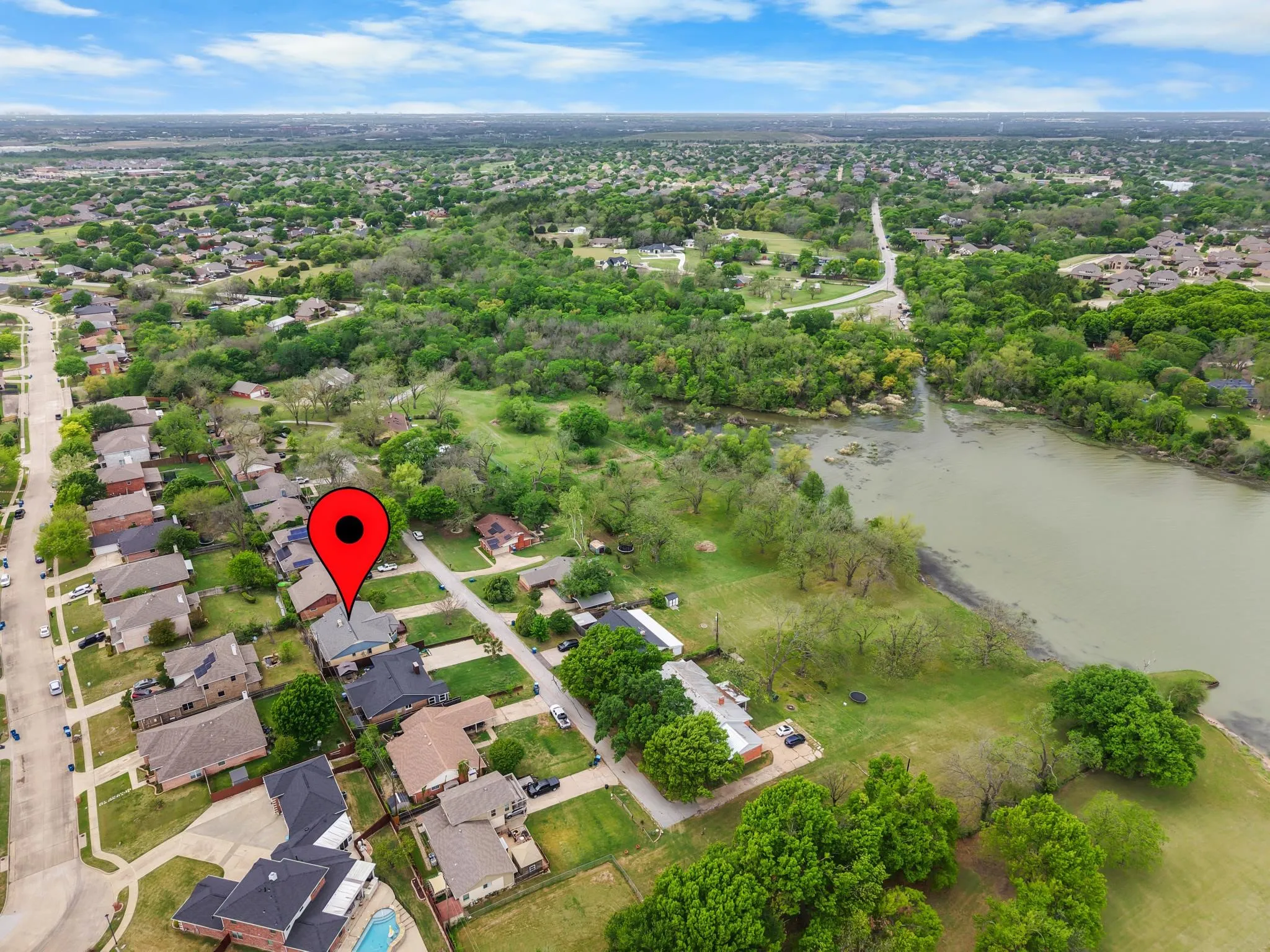 Single Family Residence For Sale in Dallas County , 525 Pecan Lane, Rowlett, Texas 75089, 4 Bedroom, 3 Bathroom, Garage spaces, 2,382 Sqft, built in 1973, Preowned, mls#21228370, Real Estate Agent in Rowlett, Homes For Sale in Dallas county, Homes For Sale in Rowlett, Realtor in Rowlett Texas, Real Estate Brokerage Independent Realty Texas, Luminita Cordes Realtor