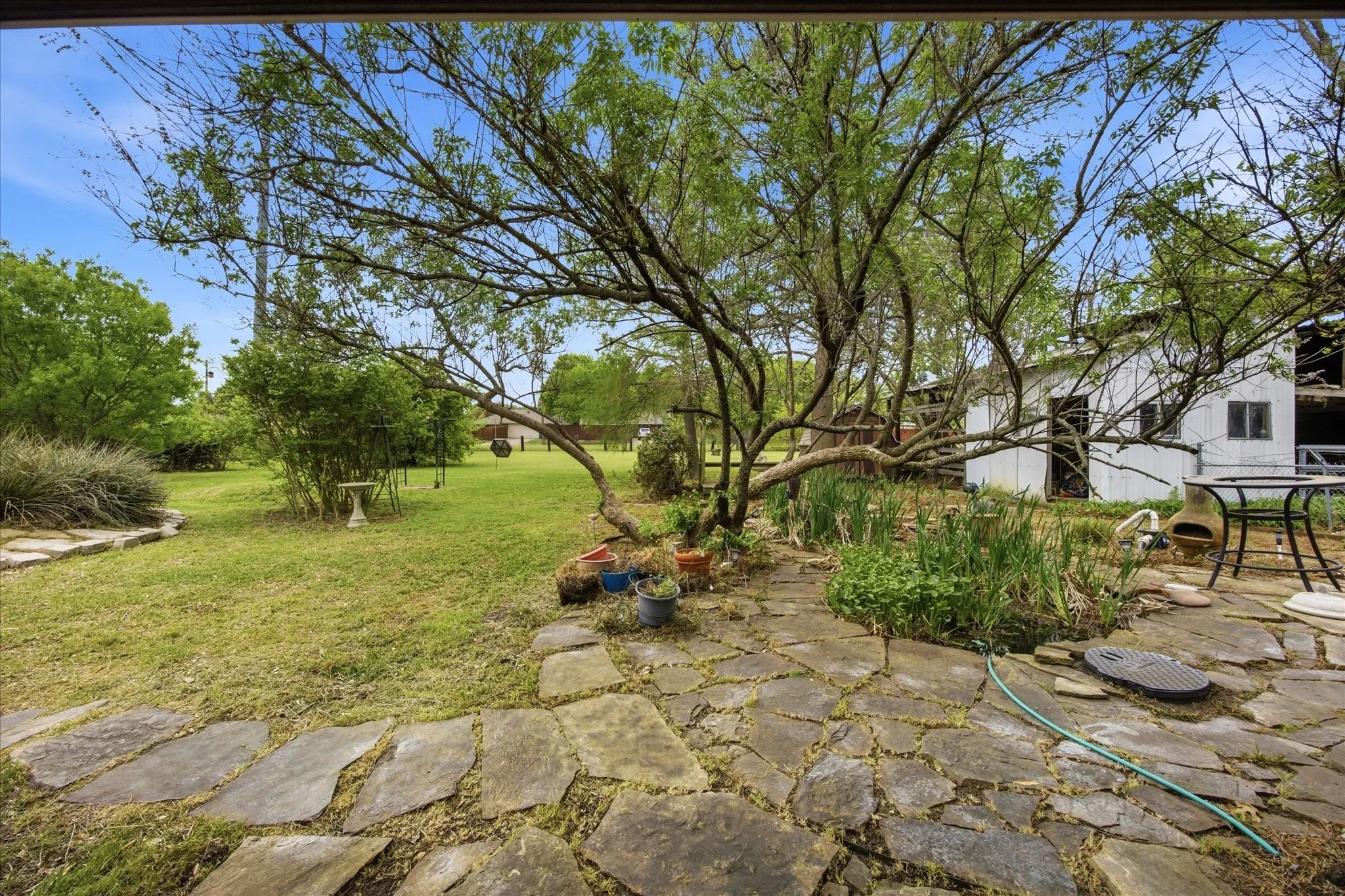 Single Family Residence For Sale in Collin County , 102 Paul Wilson Road, Wylie, Texas 75098, 3 Bedroom, 1 Bathroom, Garage spaces, 2,110 Sqft, built in 1977, mls#21226760, Real Estate Agent in Wylie, Homes For Sale in Collin county, Homes For Sale in Wylie, Realtor in Wylie Texas, Real Estate Brokerage Independent Realty Texas, Luminita Cordes Realtor