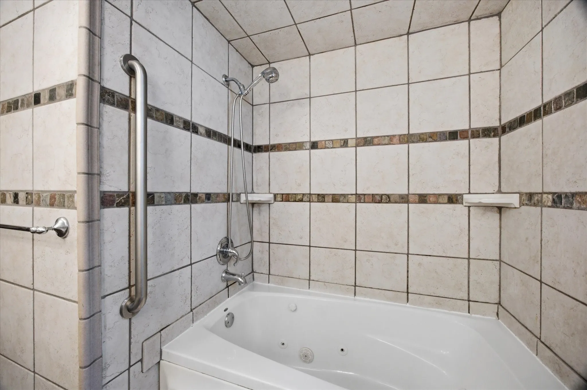 Single Family Residence For Sale in Collin County , 102 Paul Wilson Road, Wylie, Texas 75098, 3 Bedroom, 1 Bathroom, Garage spaces, 2,110 Sqft, built in 1977, mls#21226760, Real Estate Agent in Wylie, Homes For Sale in Collin county, Homes For Sale in Wylie, Realtor in Wylie Texas, Real Estate Brokerage Independent Realty Texas, Luminita Cordes Realtor