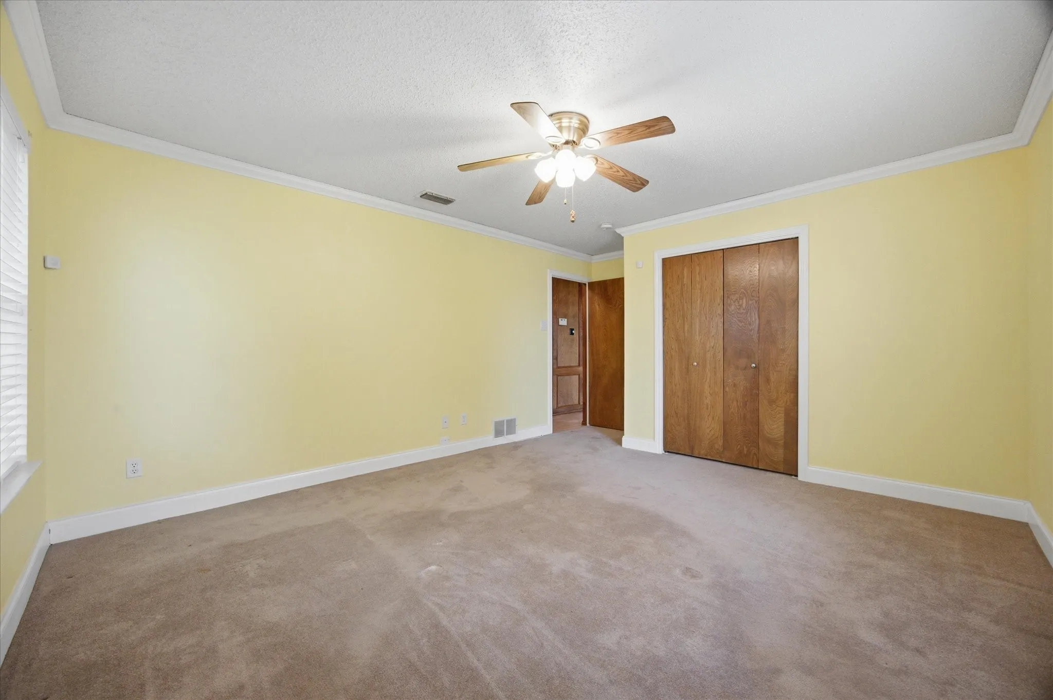 Single Family Residence For Sale in Collin County , 102 Paul Wilson Road, Wylie, Texas 75098, 3 Bedroom, 1 Bathroom, Garage spaces, 2,110 Sqft, built in 1977, mls#21226760, Real Estate Agent in Wylie, Homes For Sale in Collin county, Homes For Sale in Wylie, Realtor in Wylie Texas, Real Estate Brokerage Independent Realty Texas, Luminita Cordes Realtor
