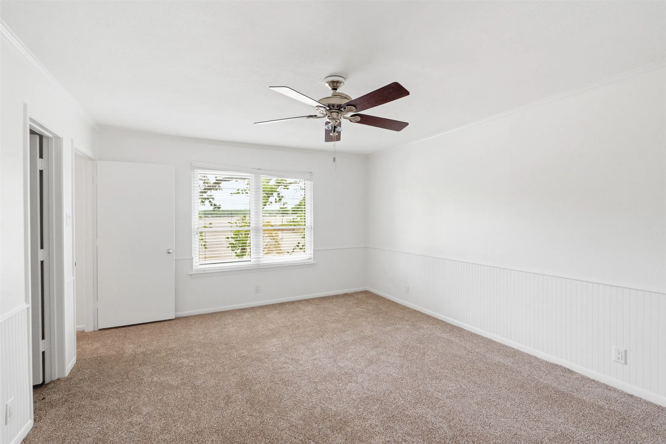 Single Family Residence For Sale in Henderson County , 316 Oak Lane, Tool, Texas 75143, 2 Bedroom, 3 Bathroom, 2 Garage spaces, 1,500 Sqft, built in 1989, mls#21228057, Real Estate Agent in Tool, Homes For Sale in Henderson county, Homes For Sale in Tool, Realtor in Tool Texas, Real Estate Brokerage Independent Realty Texas, Luminita Cordes Realtor