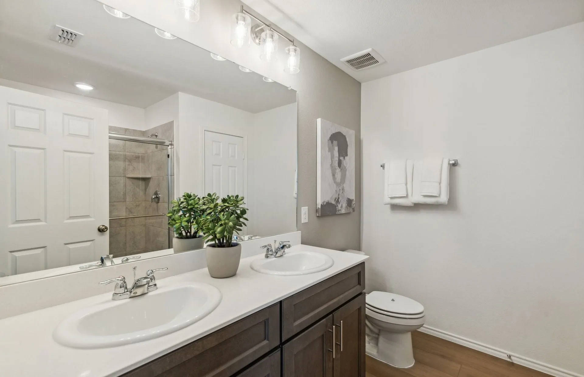 Spacious secondary bathroom *model representation