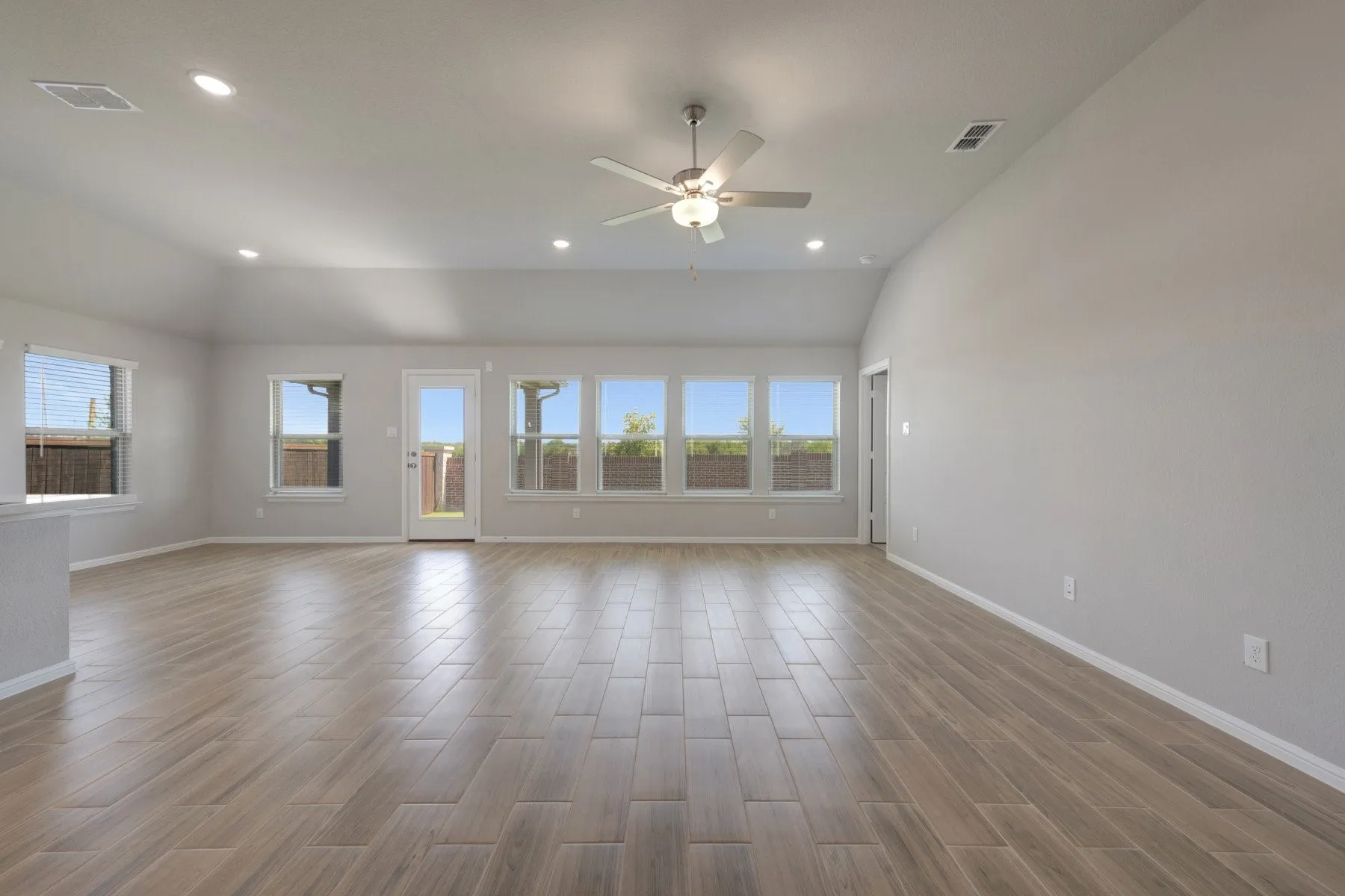 Single Family Residence For Sale in Denton County , 2700 Tamarack Lane, Denton, Texas 76226, 4 Bedroom, 3 Bathroom, 2 Garage spaces, 2,106 Sqft, built in 2026, New Construction - Incomplete, mls#21227002, Real Estate Agent in Denton, Homes For Sale in Denton county, Homes For Sale in Denton, Realtor in Denton Texas, Real Estate Brokerage Independent Realty Texas, Luminita Cordes Realtor