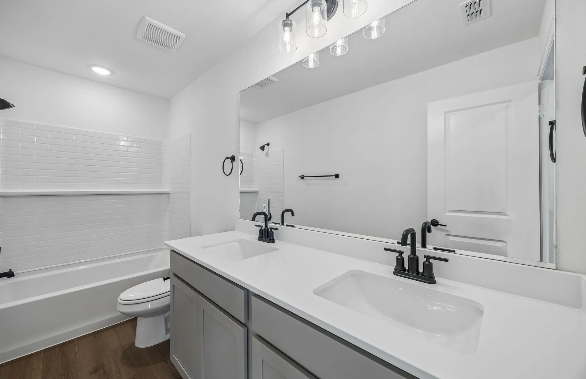 Secondary bath with double vanity