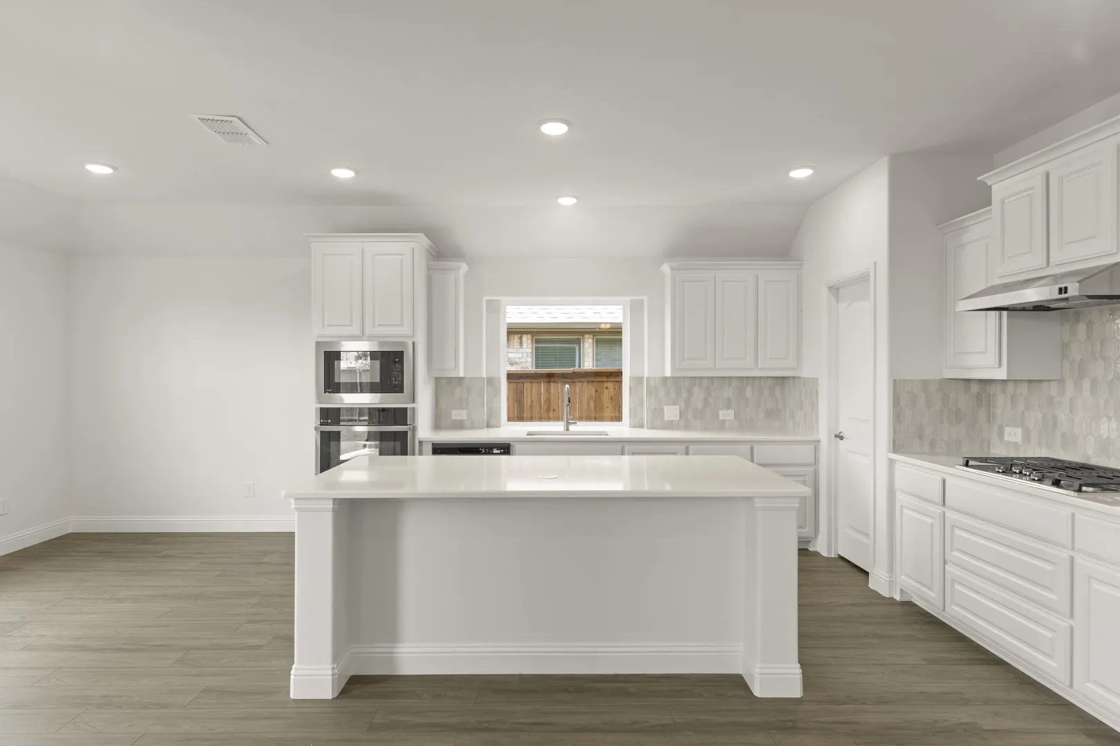 14. 801 Trinity - Kitchen