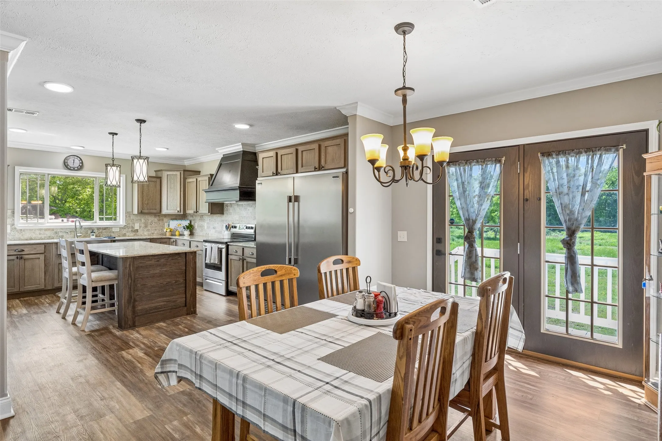Farm For Sale in Fannin County , 579 County Road 5005, Blue Ridge, Texas 75424, 4 Bedrooms, 3 Bathrooms, Garage spaces, 2,900 Sqft, built in 2020, Preowned, Price $1,150,000, mls#21228401, Real Estate Agent in Blue Ridge, Homes For Sale in Fannin county, Homes For Sale in Blue Ridge, Realtor in Blue Ridge Texas, Real Estate Brokerage Independent Realty Texas, Luminita Cordes Realtor