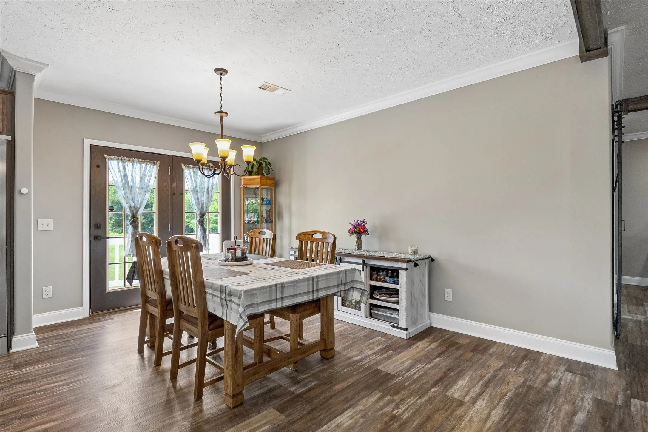 Farm For Sale in Fannin County , 579 County Road 5005, Blue Ridge, Texas 75424, 4 Bedrooms, 3 Bathrooms, Garage spaces, 2,900 Sqft, built in 2020, Preowned, Price $1,150,000, mls#21228401, Real Estate Agent in Blue Ridge, Homes For Sale in Fannin county, Homes For Sale in Blue Ridge, Realtor in Blue Ridge Texas, Real Estate Brokerage Independent Realty Texas, Luminita Cordes Realtor
