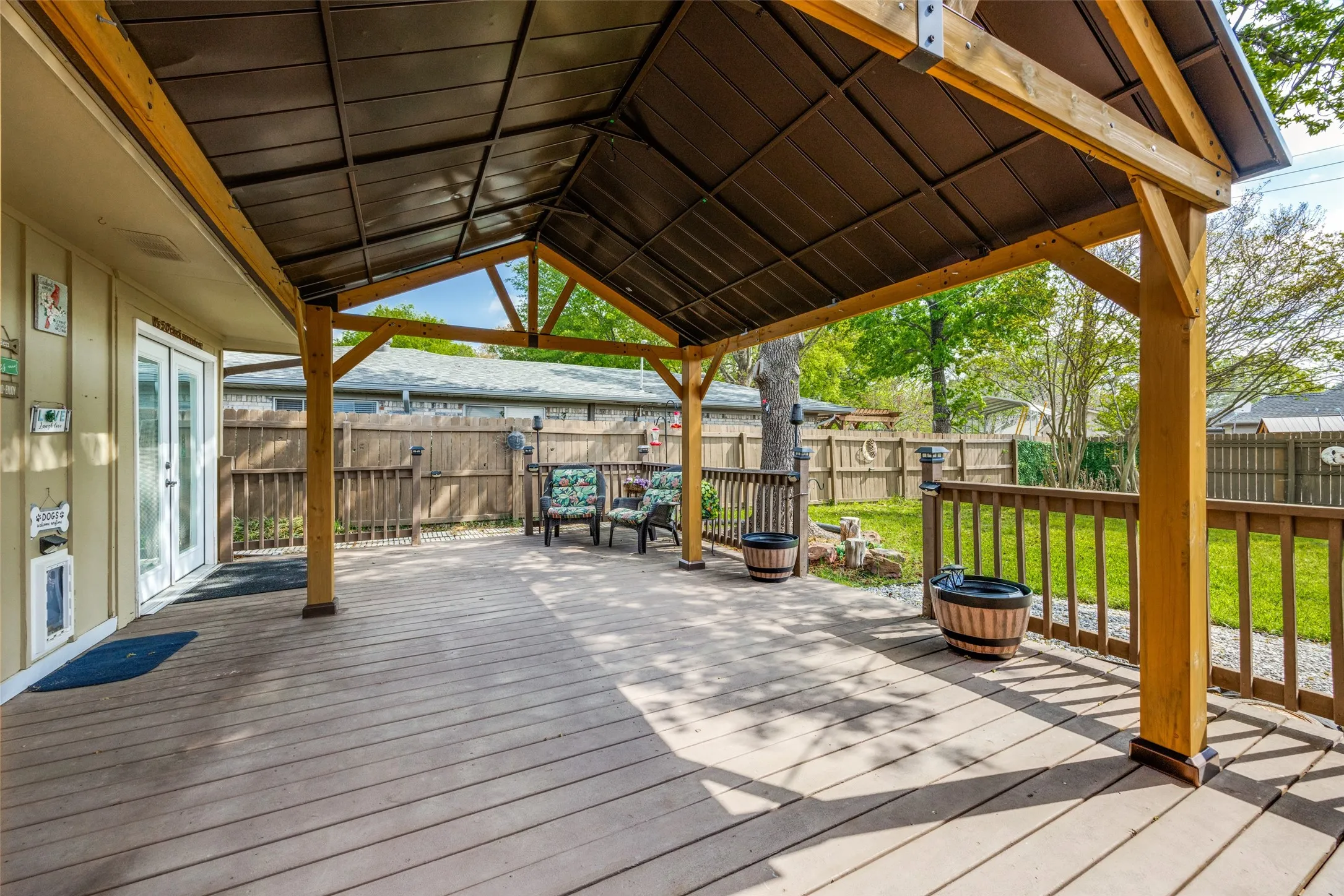 Single Family Residence For Sale in Grayson County , 2705 N Woods Street, Sherman, Texas 75092, 3 Bedroom, 2 Bathroom, 2 Garage spaces, 1,584 Sqft, built in 1973, Preowned, mls#21226669, Real Estate Agent in Sherman, Homes For Sale in Grayson county, Homes For Sale in Sherman, Realtor in Sherman Texas, Real Estate Brokerage Independent Realty Texas, Luminita Cordes Realtor