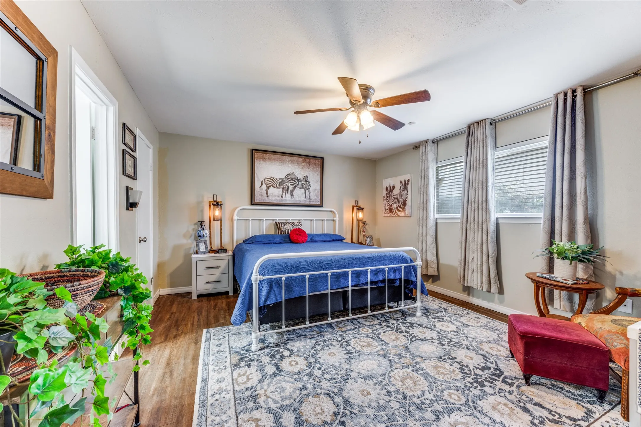 Single Family Residence For Sale in Grayson County , 2705 N Woods Street, Sherman, Texas 75092, 3 Bedroom, 2 Bathroom, 2 Garage spaces, 1,584 Sqft, built in 1973, Preowned, mls#21226669, Real Estate Agent in Sherman, Homes For Sale in Grayson county, Homes For Sale in Sherman, Realtor in Sherman Texas, Real Estate Brokerage Independent Realty Texas, Luminita Cordes Realtor
