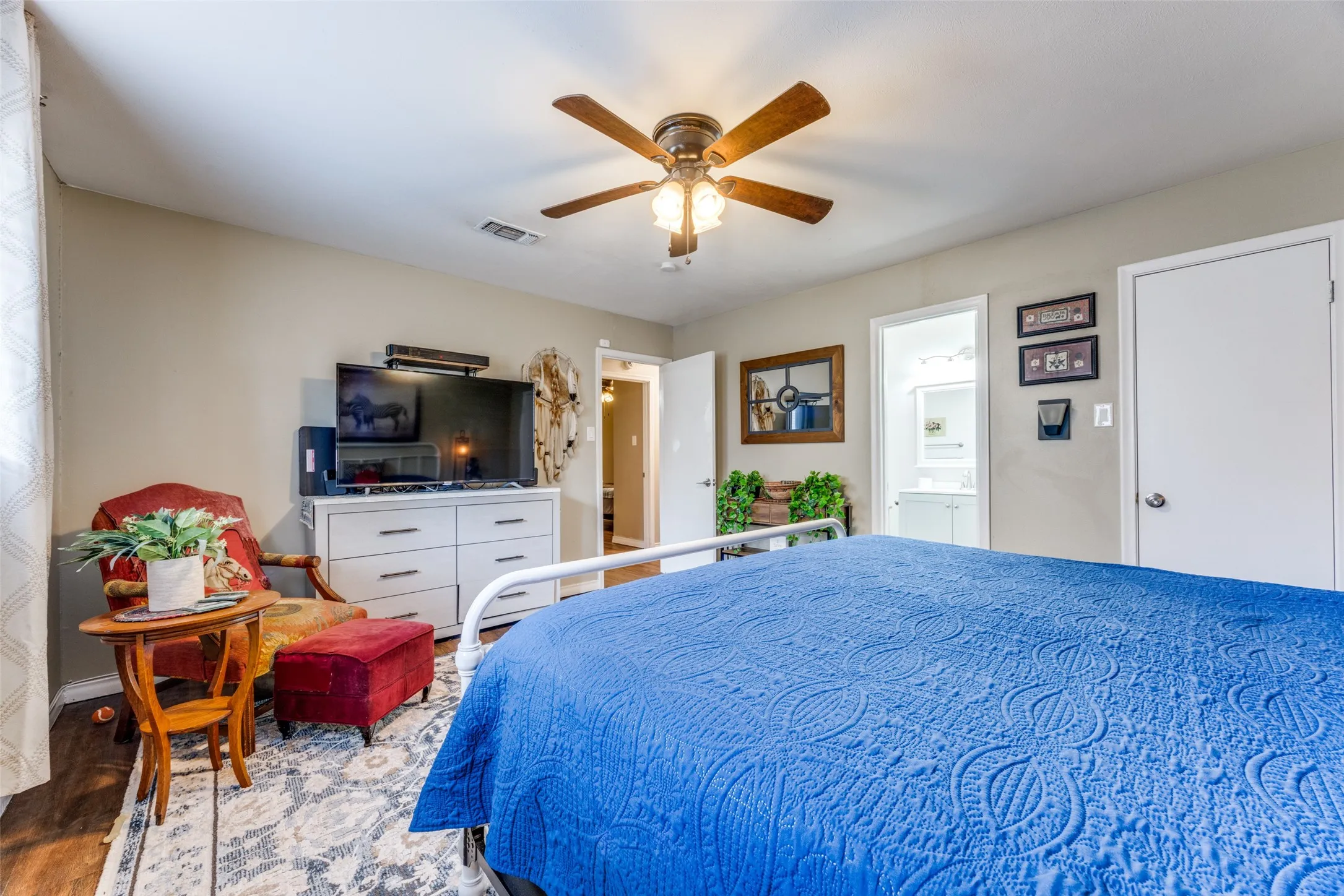 Single Family Residence For Sale in Grayson County , 2705 N Woods Street, Sherman, Texas 75092, 3 Bedroom, 2 Bathroom, 2 Garage spaces, 1,584 Sqft, built in 1973, Preowned, mls#21226669, Real Estate Agent in Sherman, Homes For Sale in Grayson county, Homes For Sale in Sherman, Realtor in Sherman Texas, Real Estate Brokerage Independent Realty Texas, Luminita Cordes Realtor