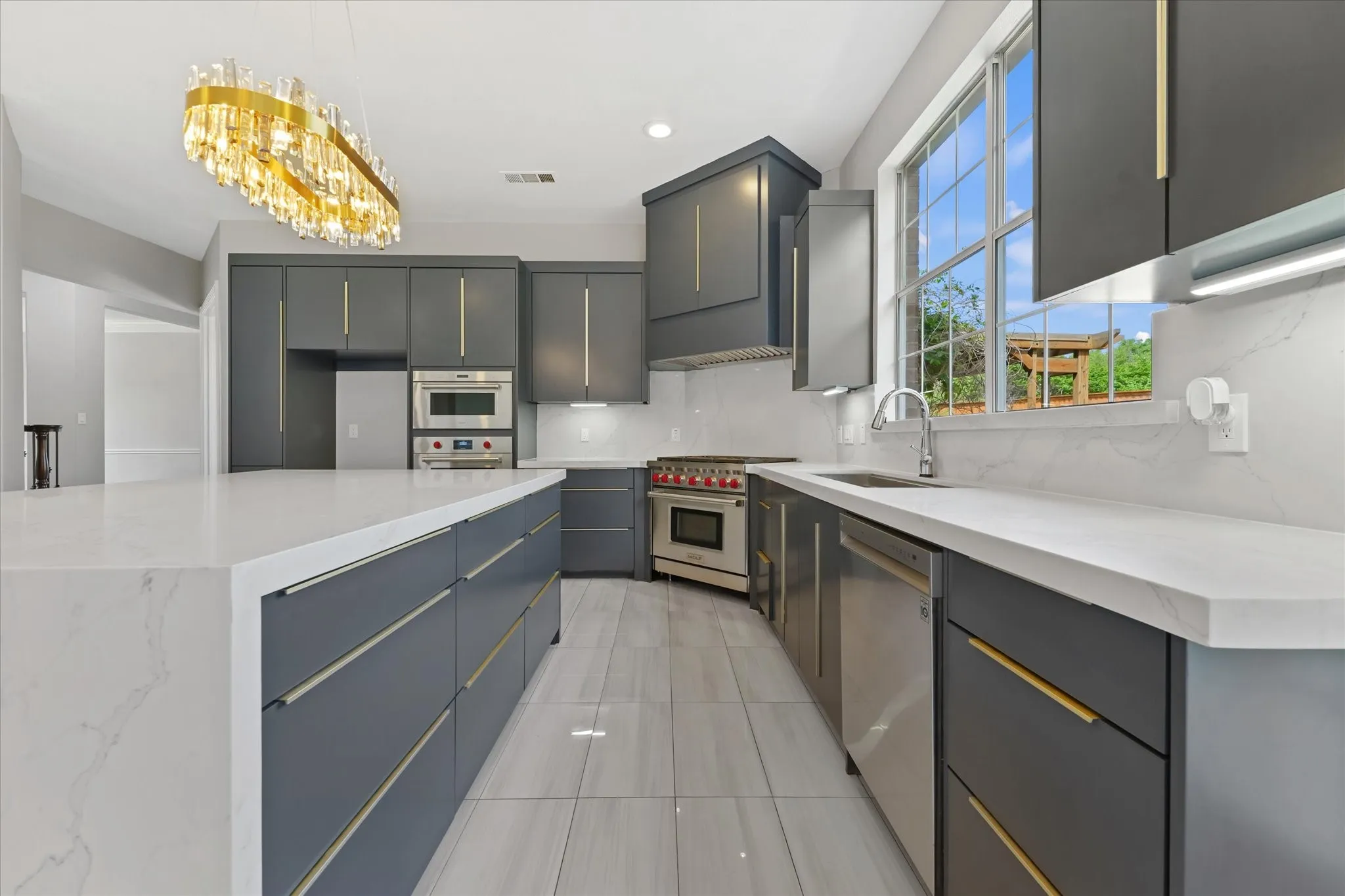 Single Family Residence For Sale in Tarrant County , 503 Indian Paintbrush Way, Southlake, Texas 76092, 5 Bedrooms, 4 Bathrooms, 3 Garage spaces, 4,718 Sqft, built in 2001, Price $1,450,000, mls#21226510, Real Estate Agent in Southlake, Homes For Sale in Tarrant county, Homes For Sale in Southlake, Realtor in Southlake Texas, Real Estate Brokerage Independent Realty Texas, Luminita Cordes Realtor