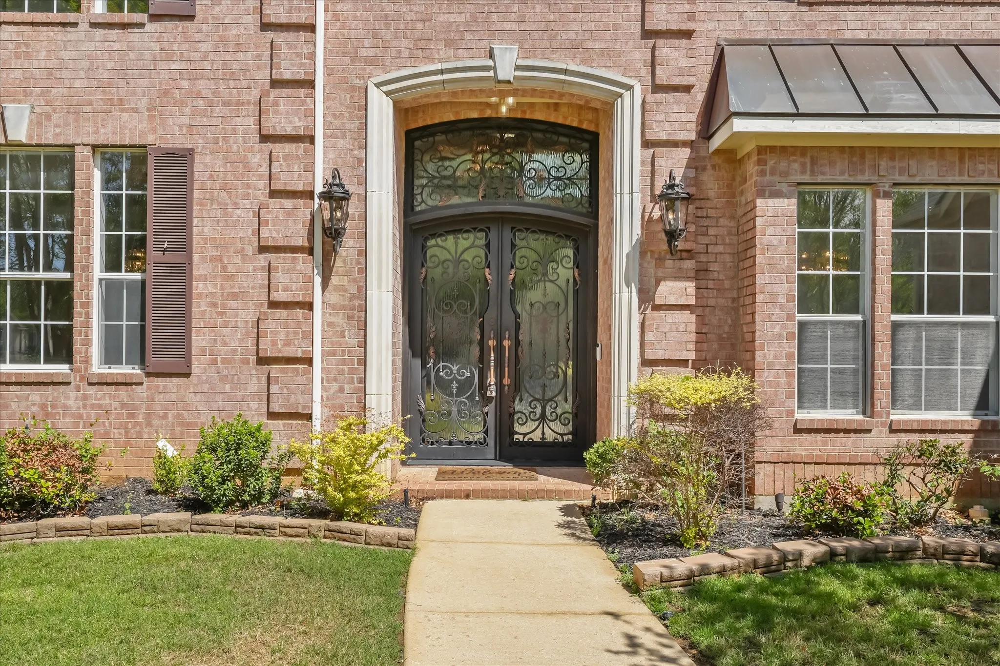 Single Family Residence For Sale in Tarrant County , 503 Indian Paintbrush Way, Southlake, Texas 76092, 5 Bedrooms, 4 Bathrooms, 3 Garage spaces, 4,718 Sqft, built in 2001, Price $1,450,000, mls#21226510, Real Estate Agent in Southlake, Homes For Sale in Tarrant county, Homes For Sale in Southlake, Realtor in Southlake Texas, Real Estate Brokerage Independent Realty Texas, Luminita Cordes Realtor