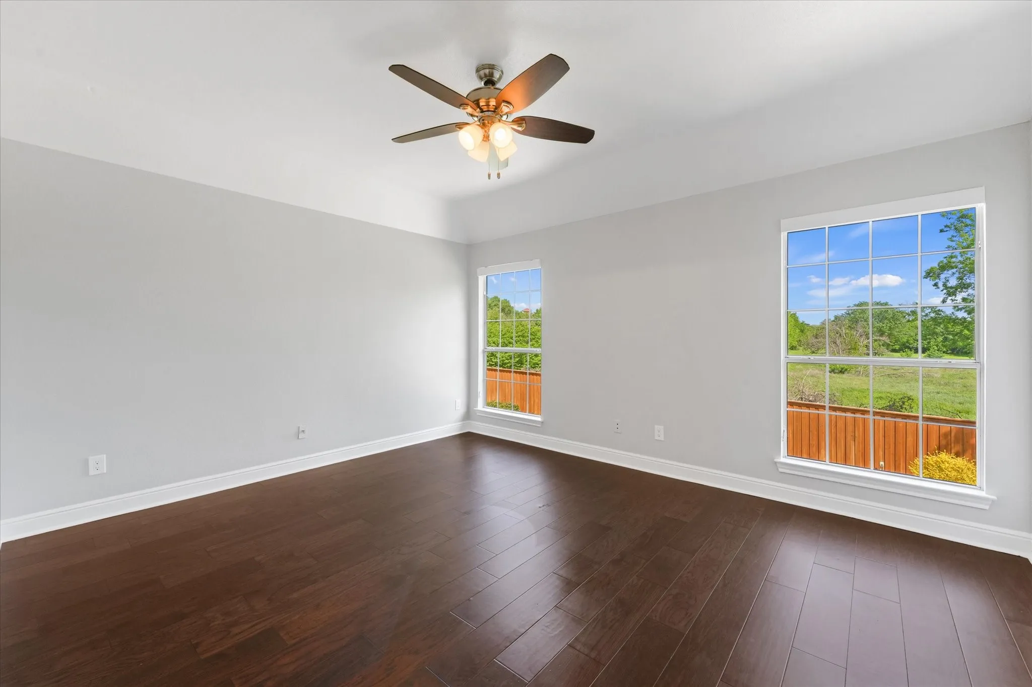 Single Family Residence For Sale in Tarrant County , 503 Indian Paintbrush Way, Southlake, Texas 76092, 5 Bedrooms, 4 Bathrooms, 3 Garage spaces, 4,718 Sqft, built in 2001, Price $1,450,000, mls#21226510, Real Estate Agent in Southlake, Homes For Sale in Tarrant county, Homes For Sale in Southlake, Realtor in Southlake Texas, Real Estate Brokerage Independent Realty Texas, Luminita Cordes Realtor