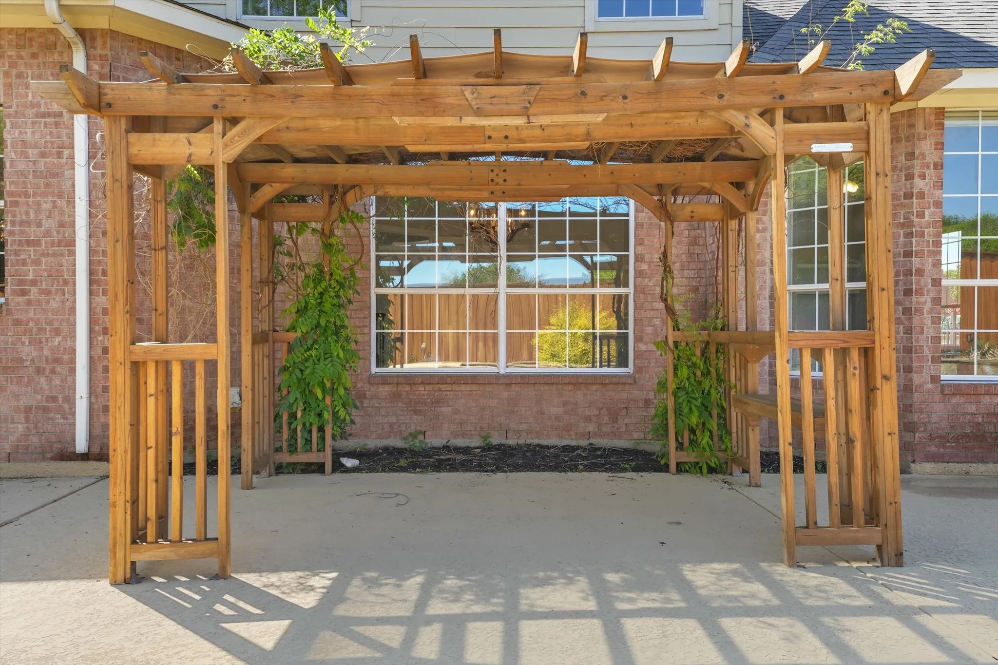 Single Family Residence For Sale in Tarrant County , 503 Indian Paintbrush Way, Southlake, Texas 76092, 5 Bedrooms, 4 Bathrooms, 3 Garage spaces, 4,718 Sqft, built in 2001, Price $1,450,000, mls#21226510, Real Estate Agent in Southlake, Homes For Sale in Tarrant county, Homes For Sale in Southlake, Realtor in Southlake Texas, Real Estate Brokerage Independent Realty Texas, Luminita Cordes Realtor